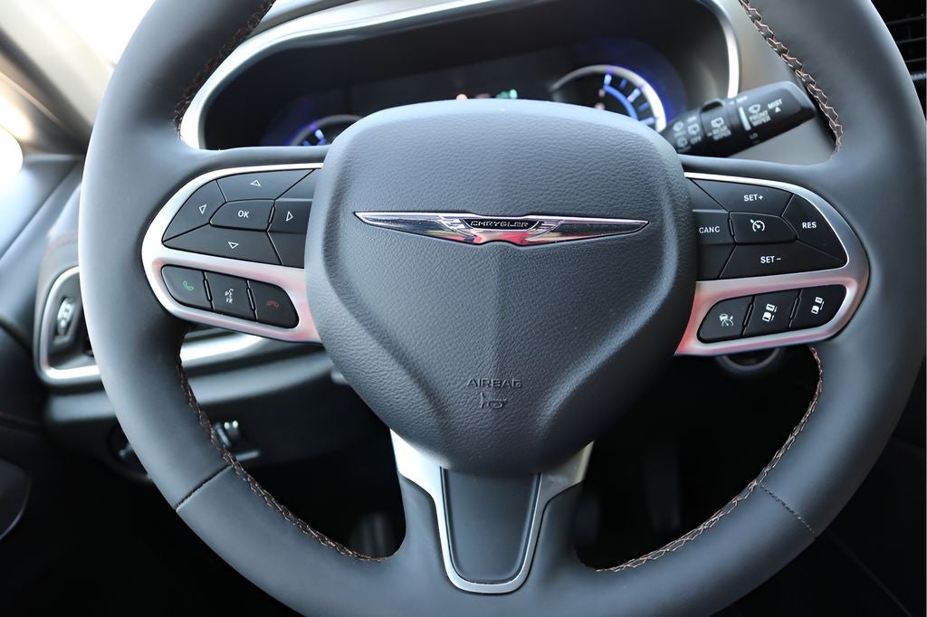 2024 Chrysler Pacifica Hybrid Pinnacle