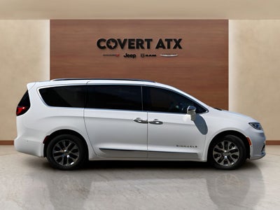 2024 Chrysler Pacifica Hybrid Pinnacle