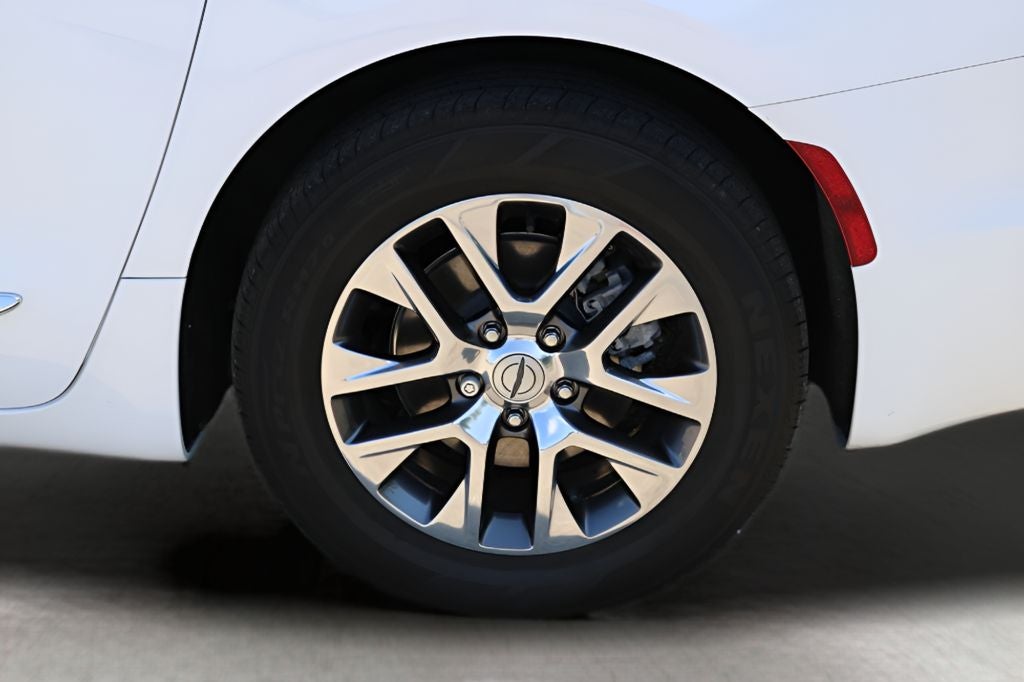 2024 Chrysler Pacifica Hybrid Pinnacle
