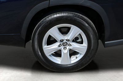 2025 Toyota Highlander LE