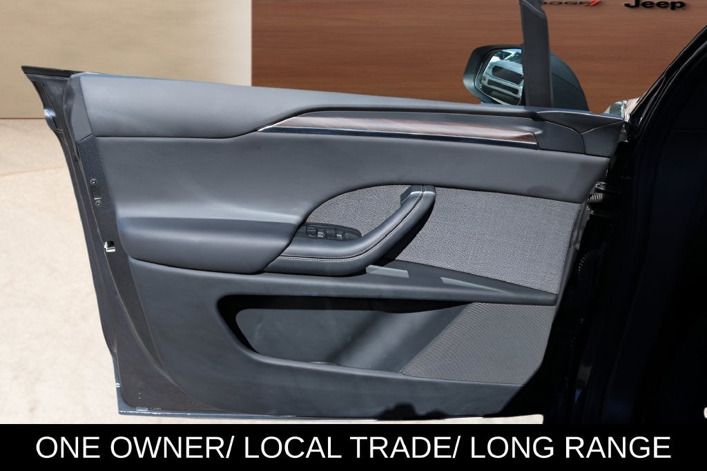 2025 Tesla Model X Base LONG RANGE