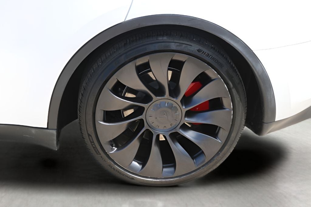 2025 Tesla Model Y Performance