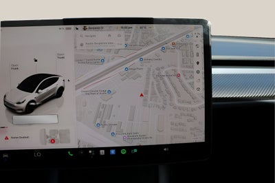 2025 Tesla Model Y Performance