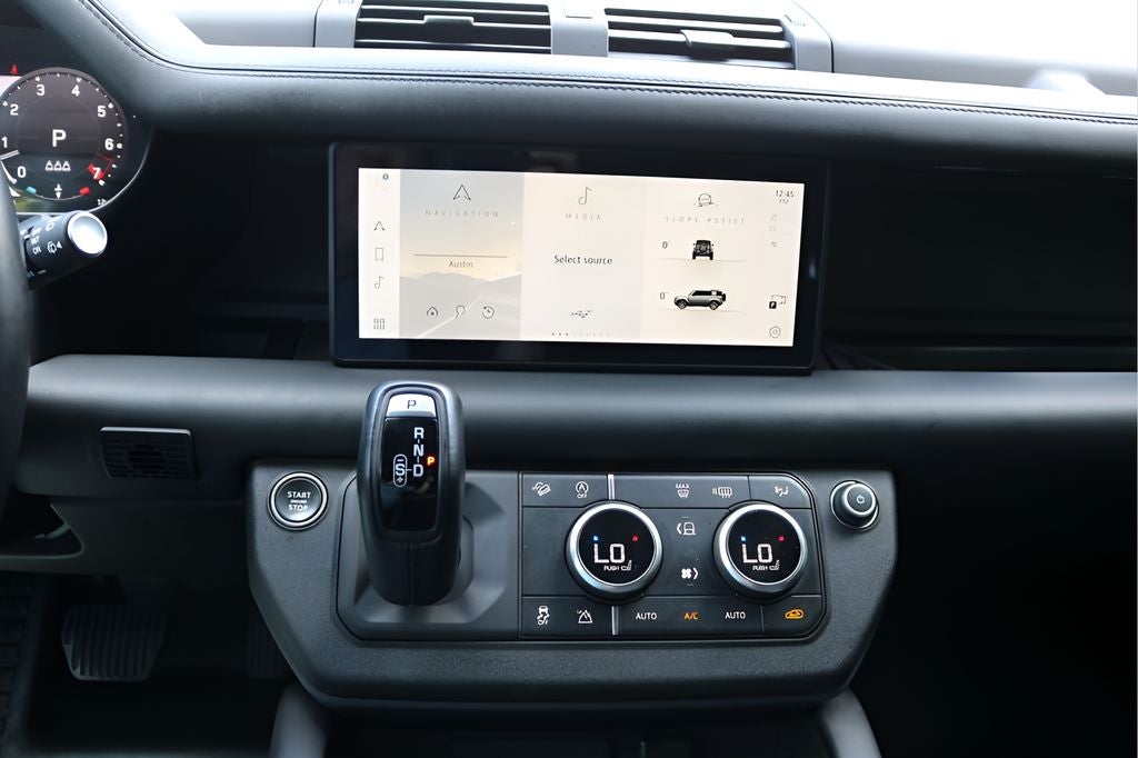 2024 Land Rover Defender 110 X-Dynamic SE