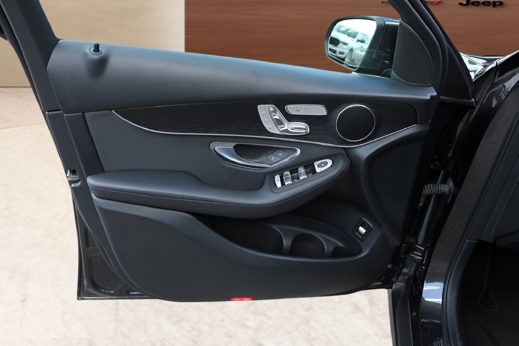 2021 Mercedes-Benz GLC GLC 300