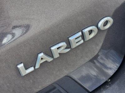 2017 Jeep Grand Cherokee Laredo 4x2