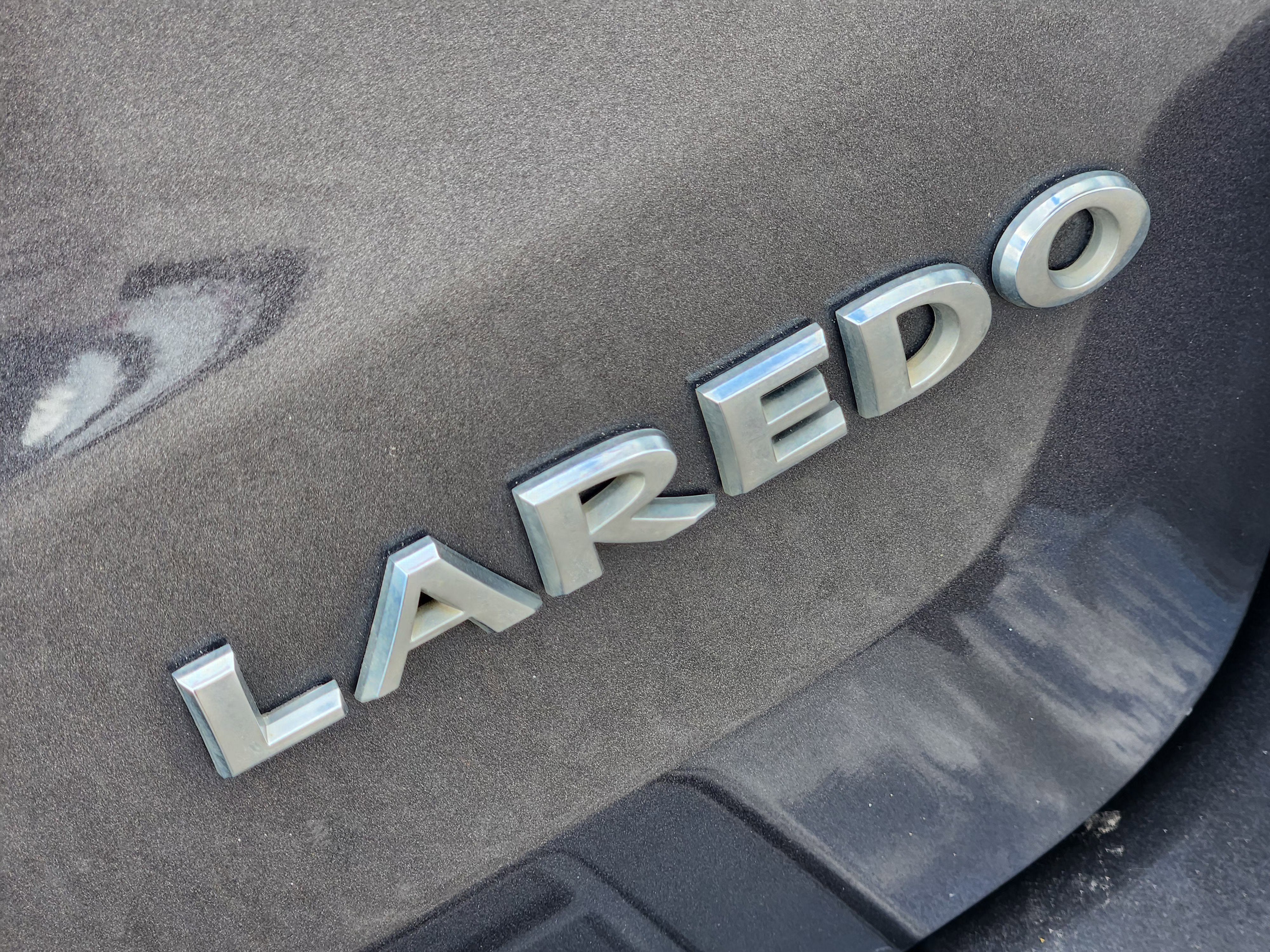 2017 Jeep Grand Cherokee Laredo 4x2
