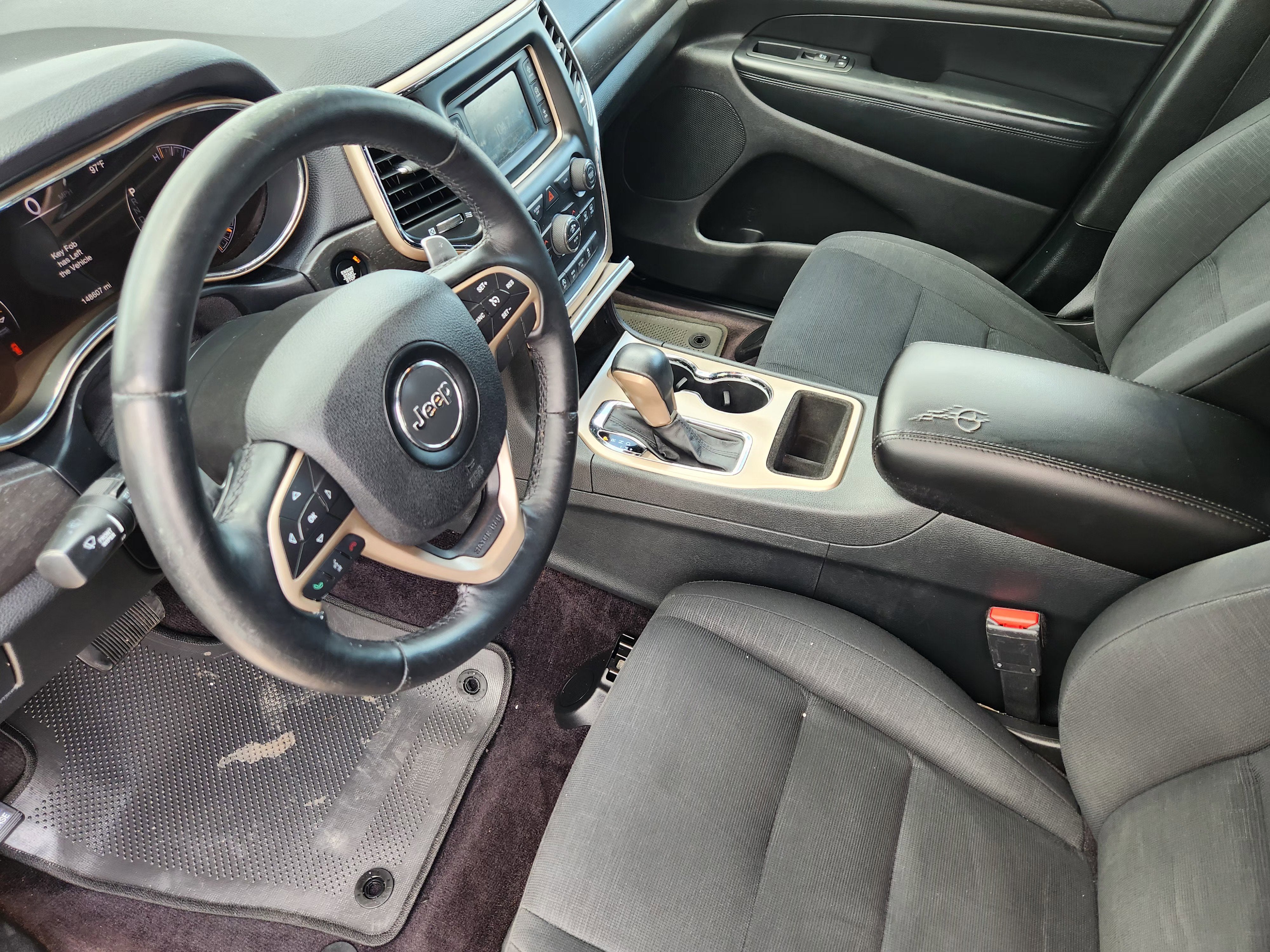 2017 Jeep Grand Cherokee Laredo 4x2