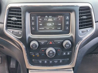 2017 Jeep Grand Cherokee Laredo 4x2