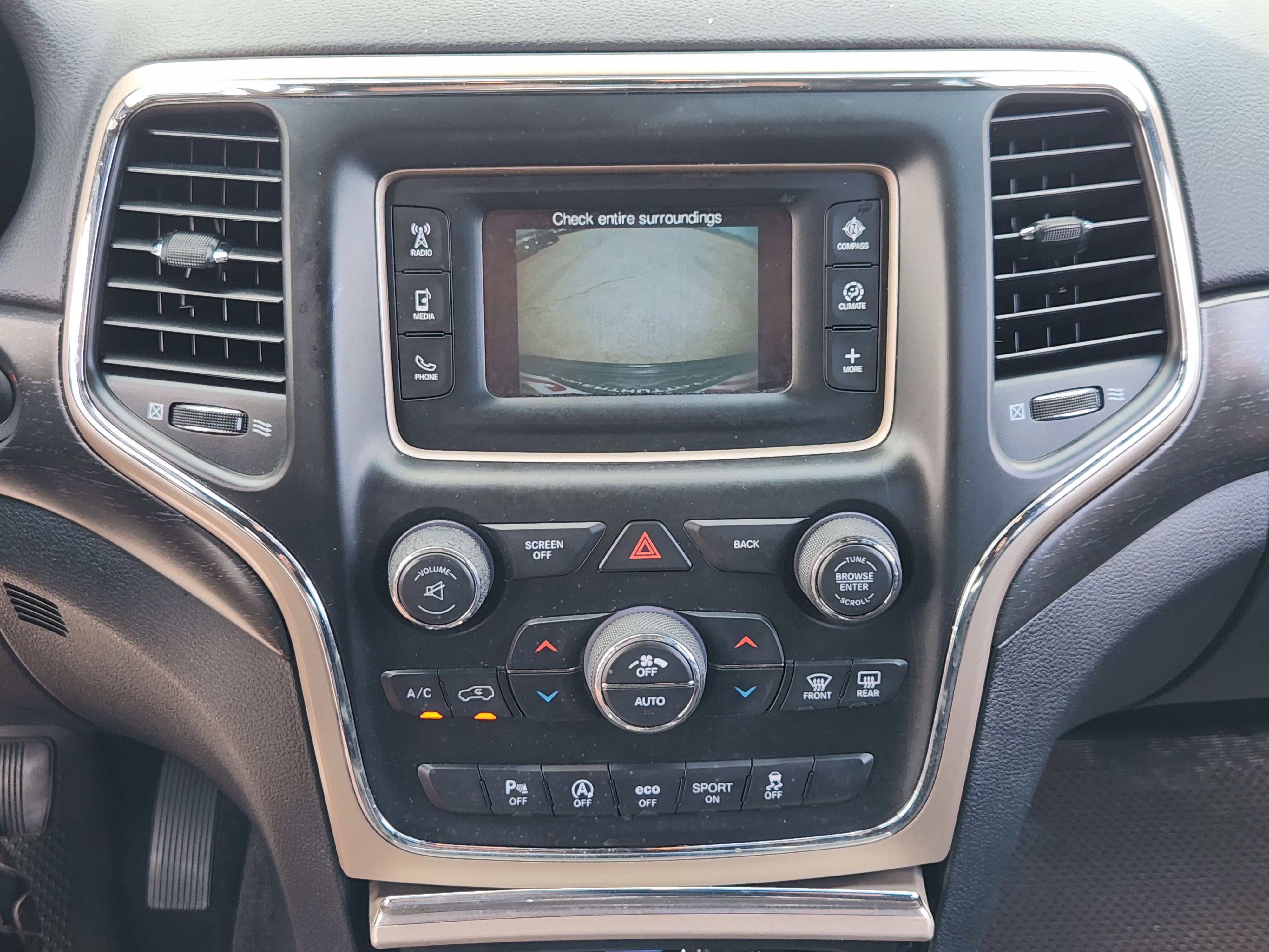 2017 Jeep Grand Cherokee Laredo 4x2