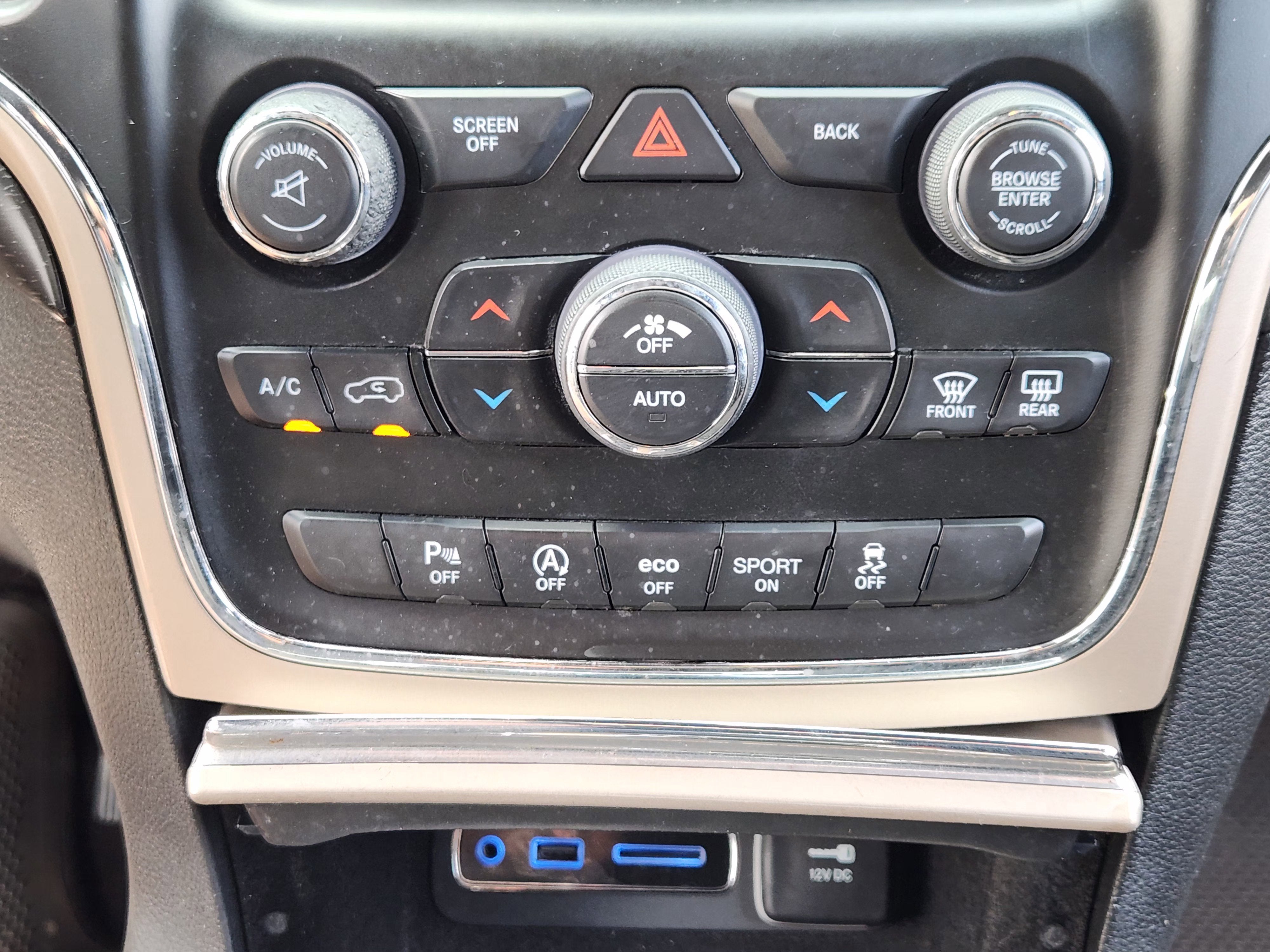 2017 Jeep Grand Cherokee Laredo 4x2