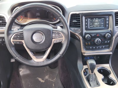 2017 Jeep Grand Cherokee Laredo 4x2