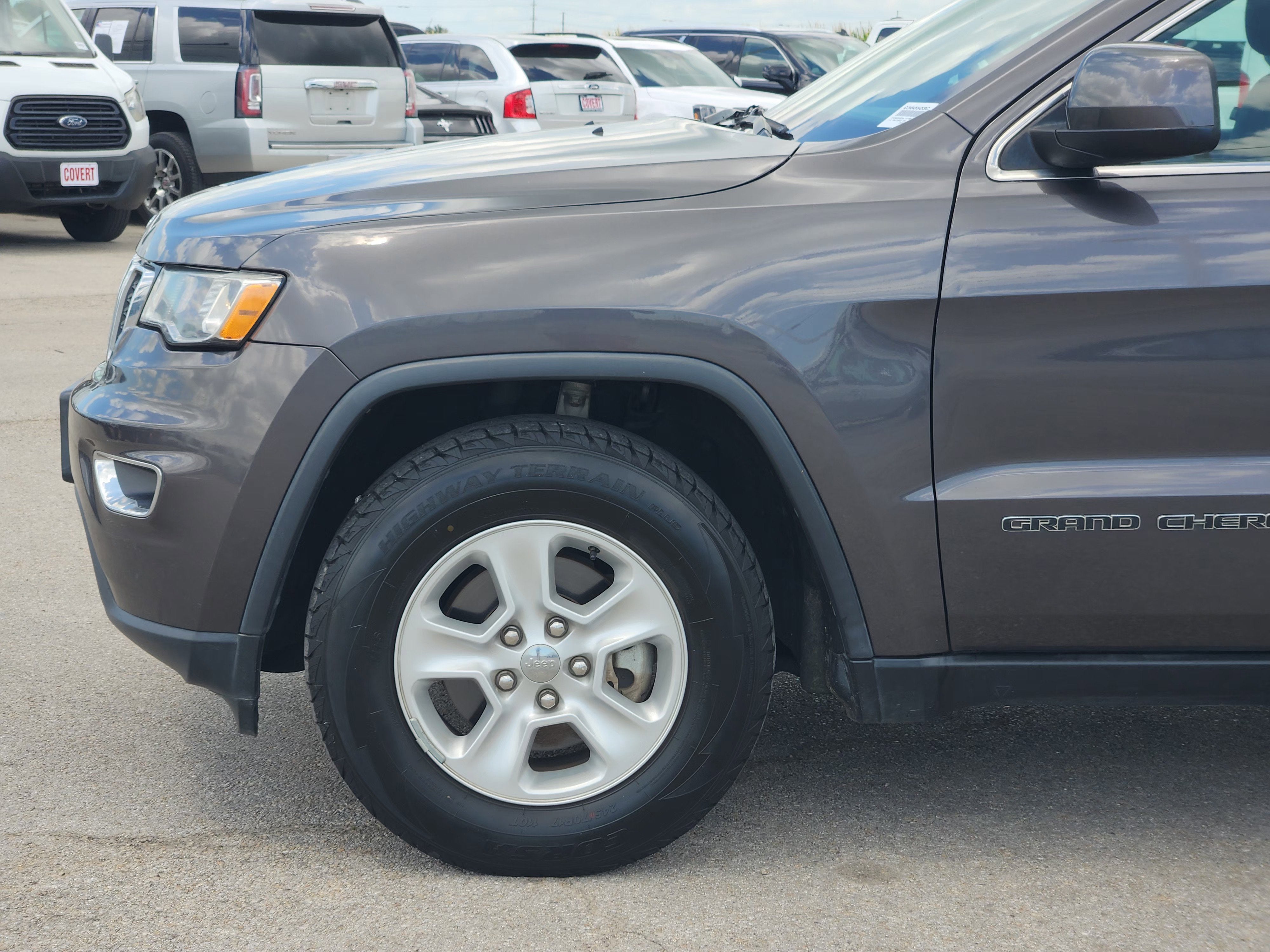 2017 Jeep Grand Cherokee Laredo 4x2