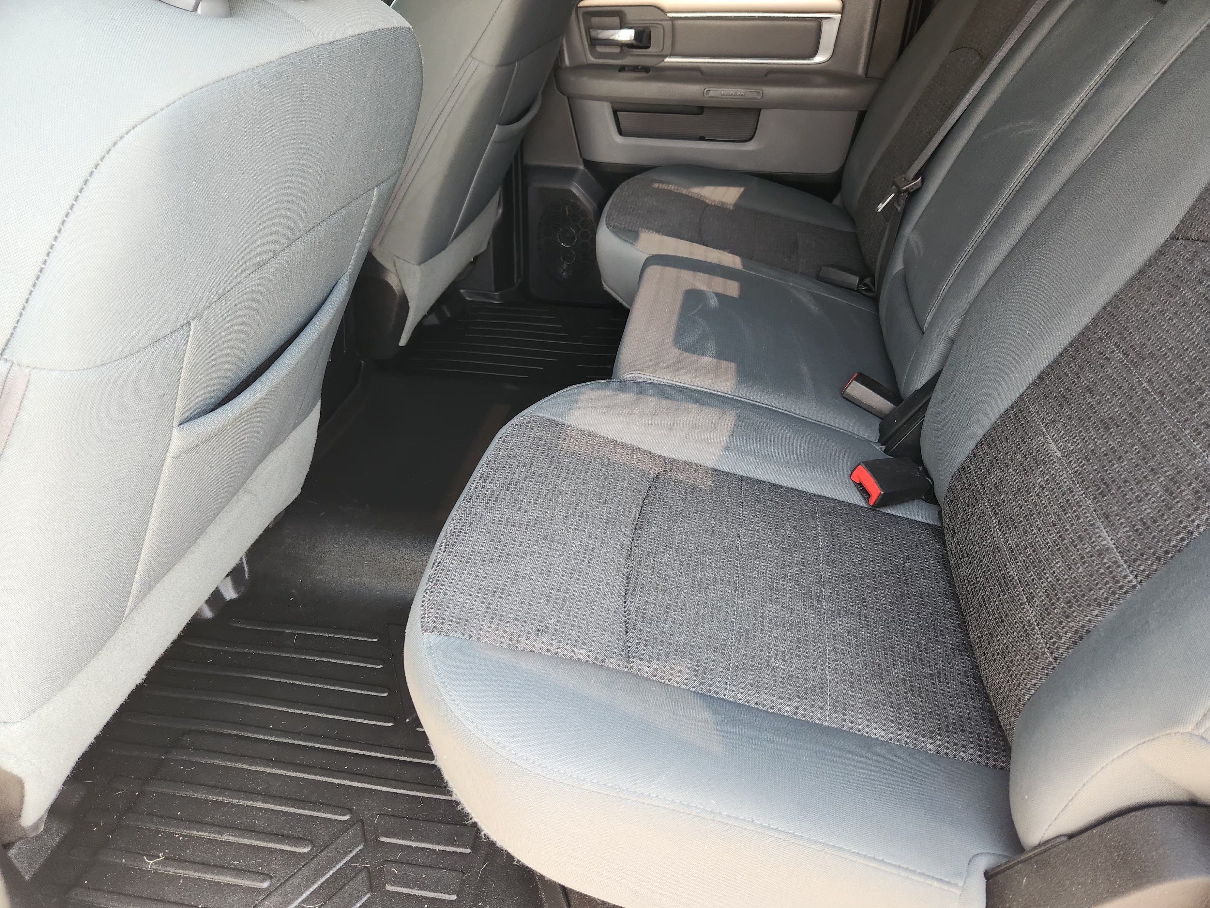 2017 RAM 1500 Big Horn Crew Cab 4x4 6'4" Box