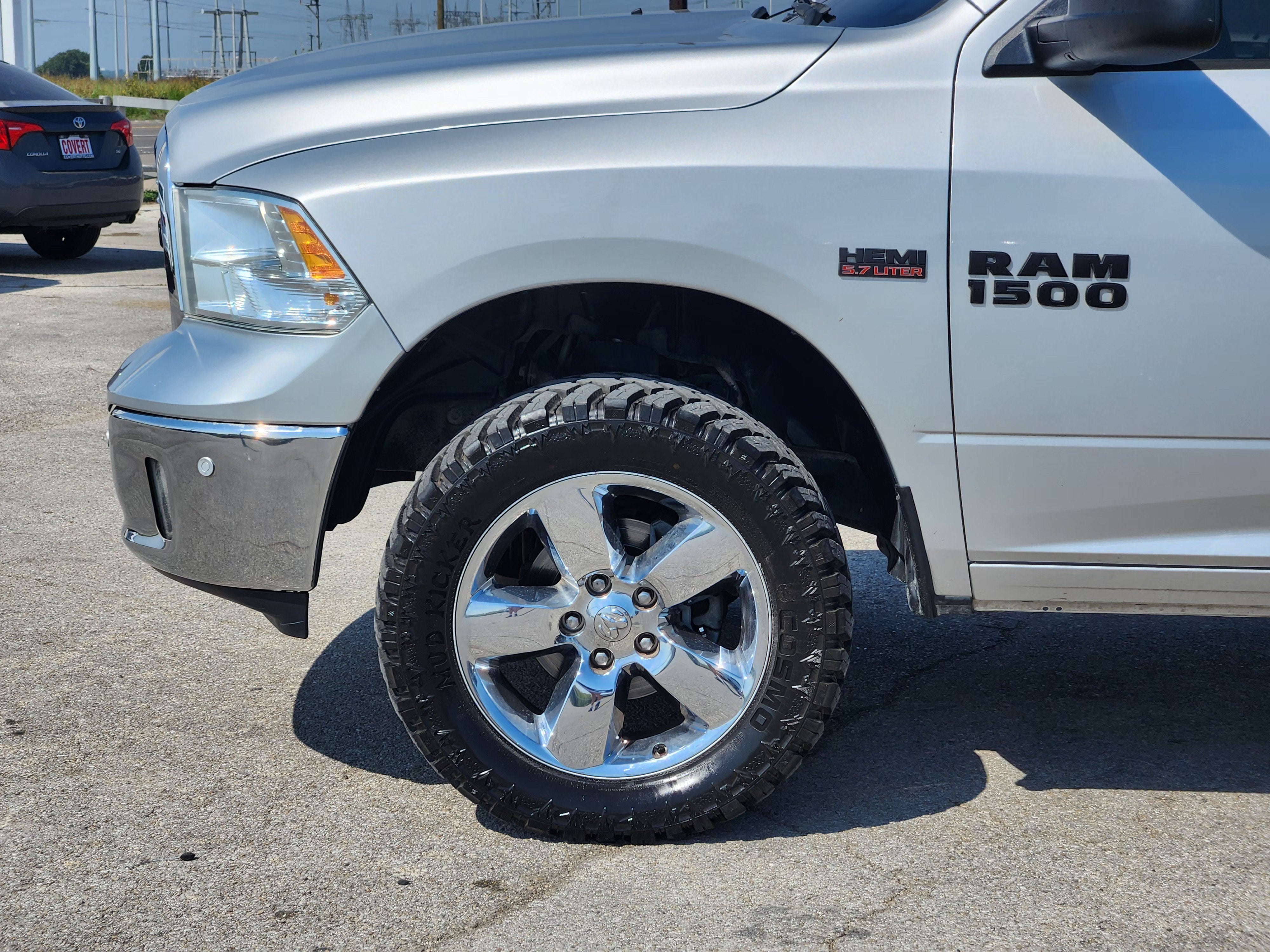 2017 RAM 1500 Big Horn Crew Cab 4x4 6'4" Box