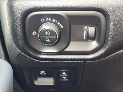 2022 RAM 1500 Big Horn Crew Cab 4x2 6'4" Box