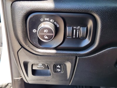 2024 RAM 1500 Laramie Crew Cab 4x4 5'7" Box