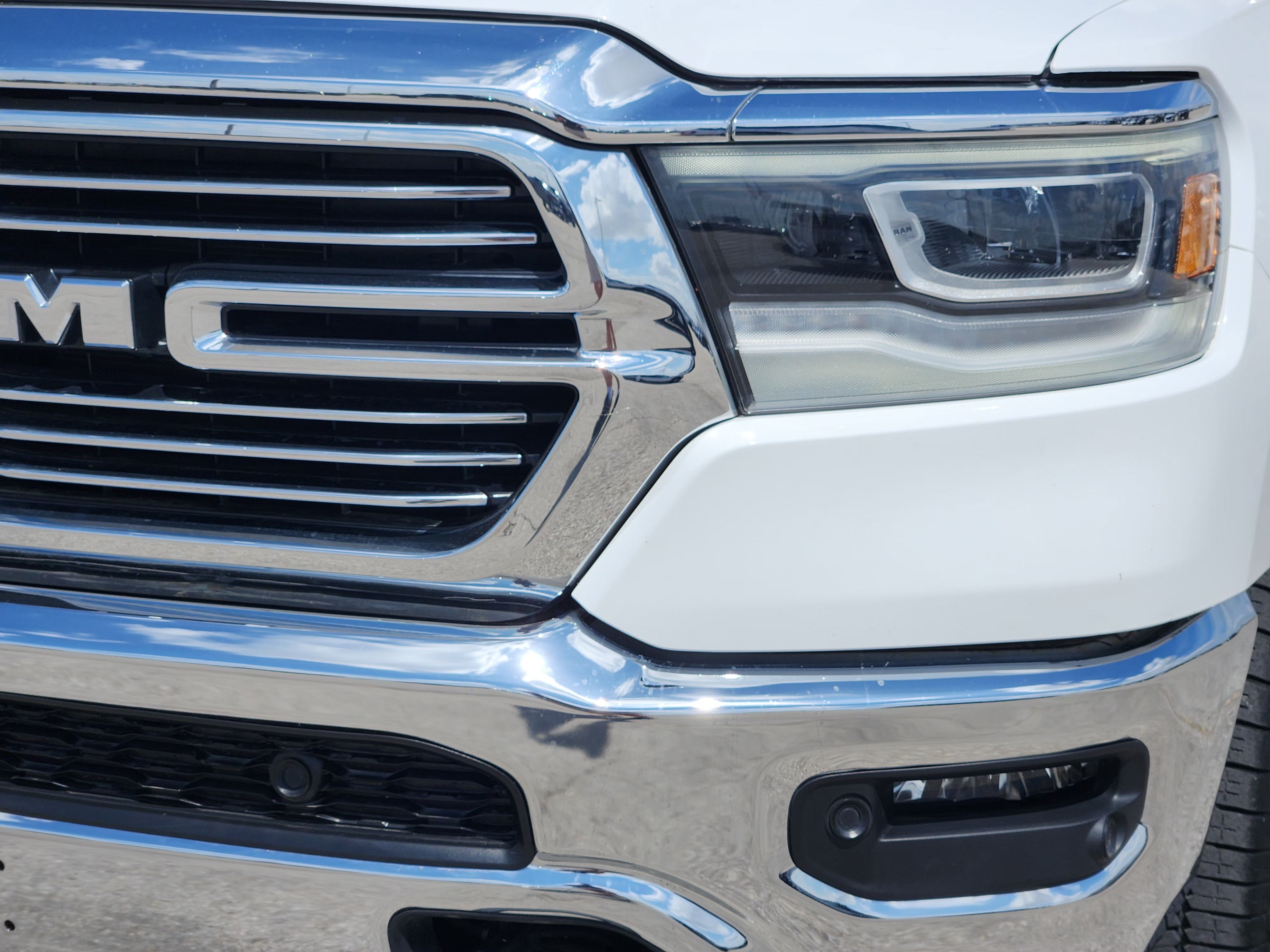 2024 RAM 1500 Laramie Crew Cab 4x4 5'7" Box