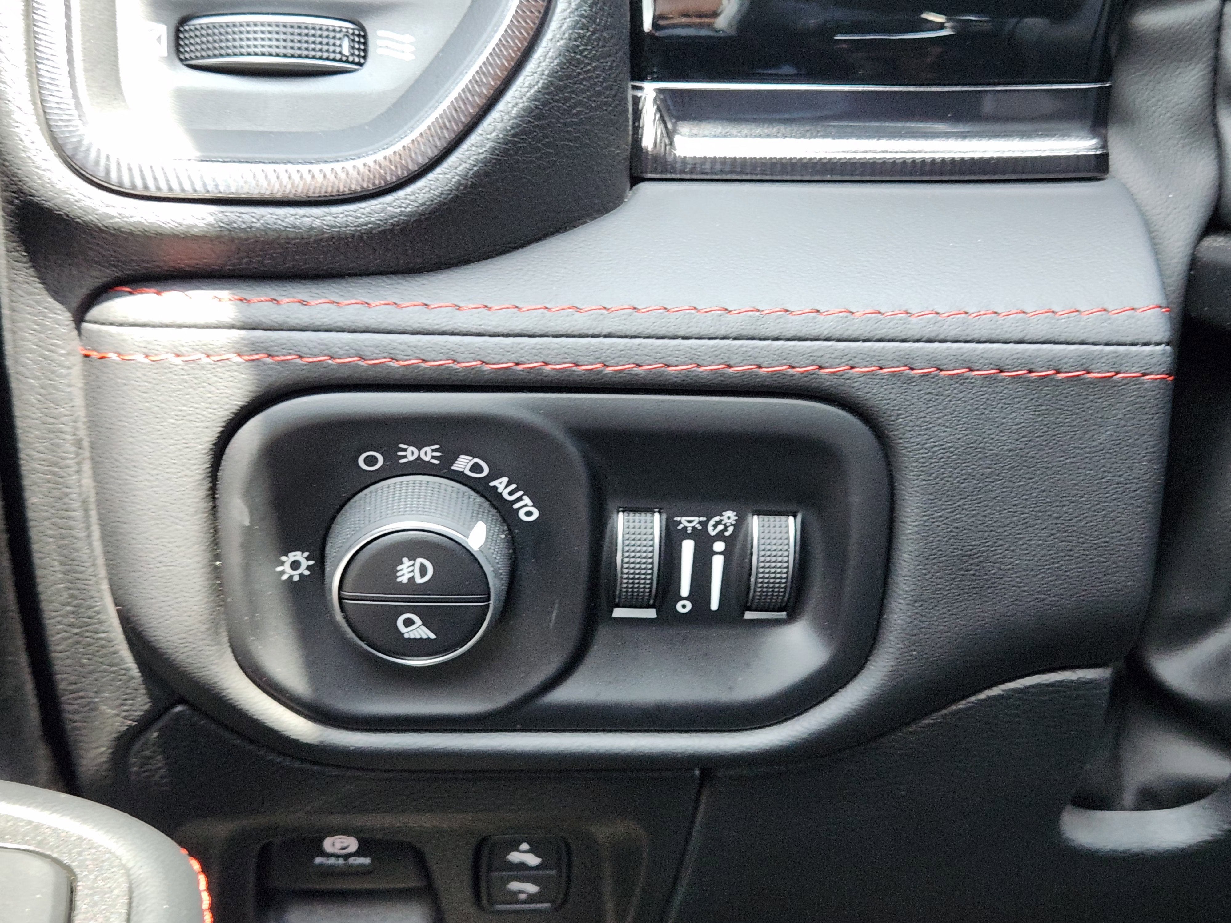2025 RAM 1500 RHO