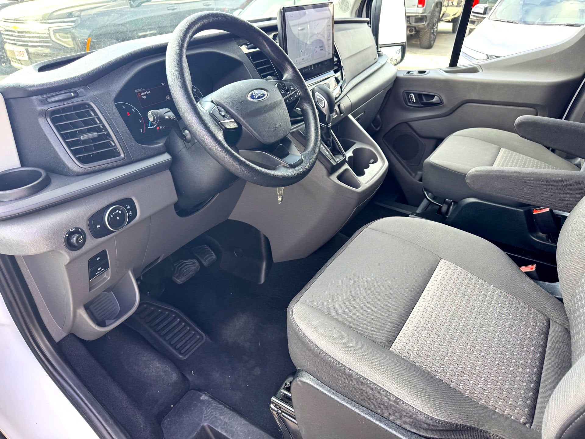 2023 Ford Transit Passenger Wagon XL