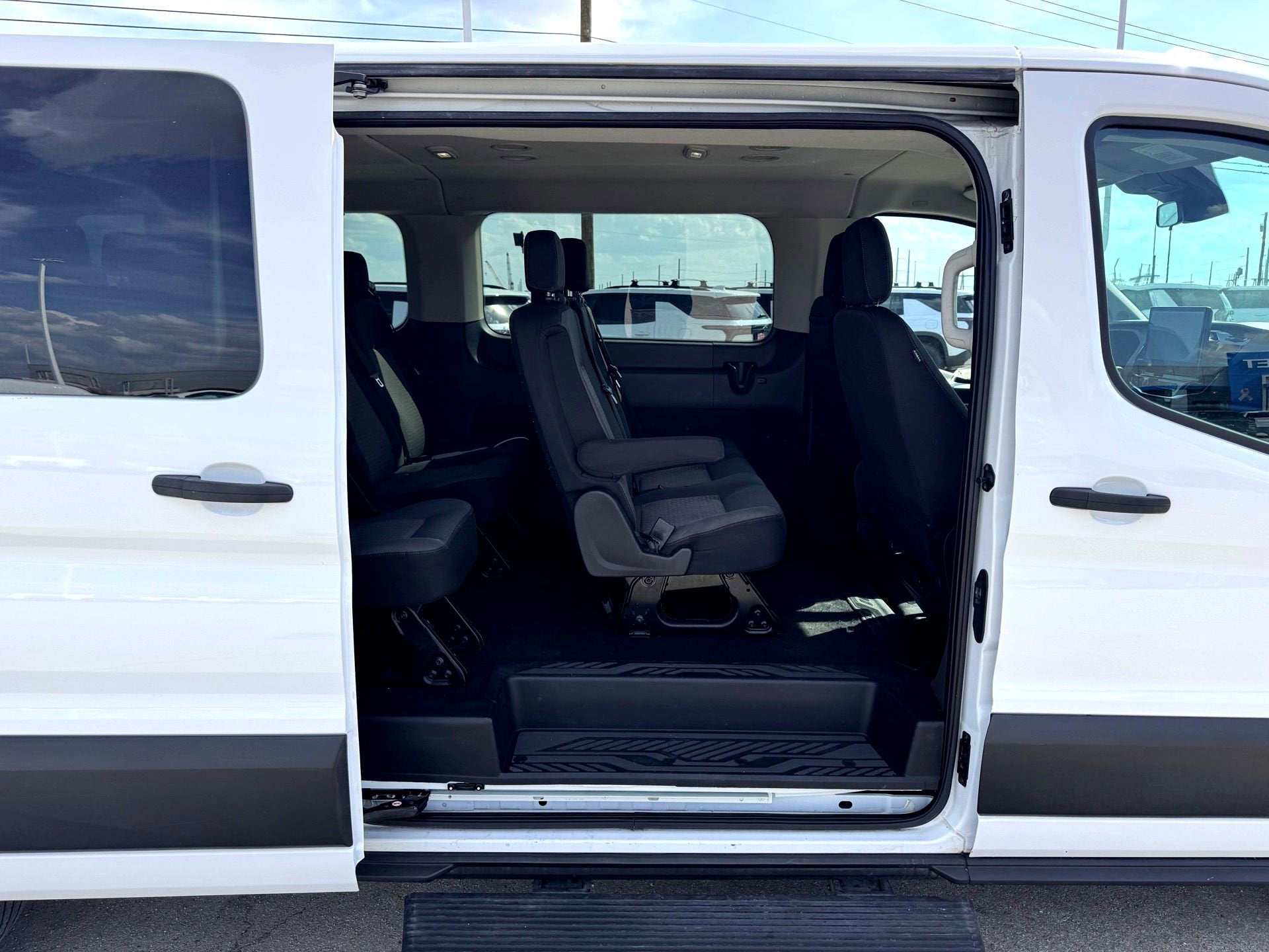 2023 Ford Transit Passenger Wagon XL