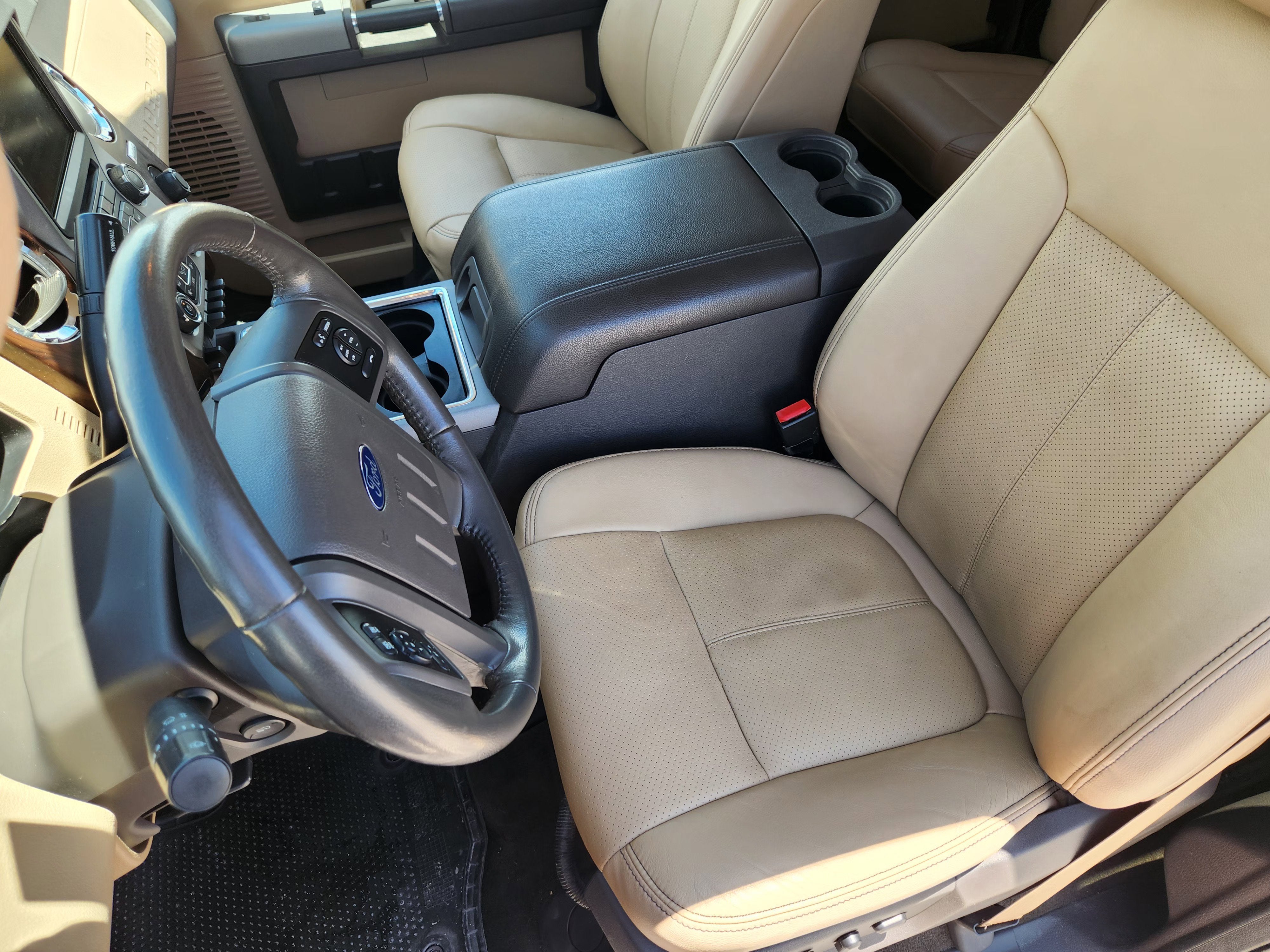 2016 Ford Super Duty F-250 SRW Lariat