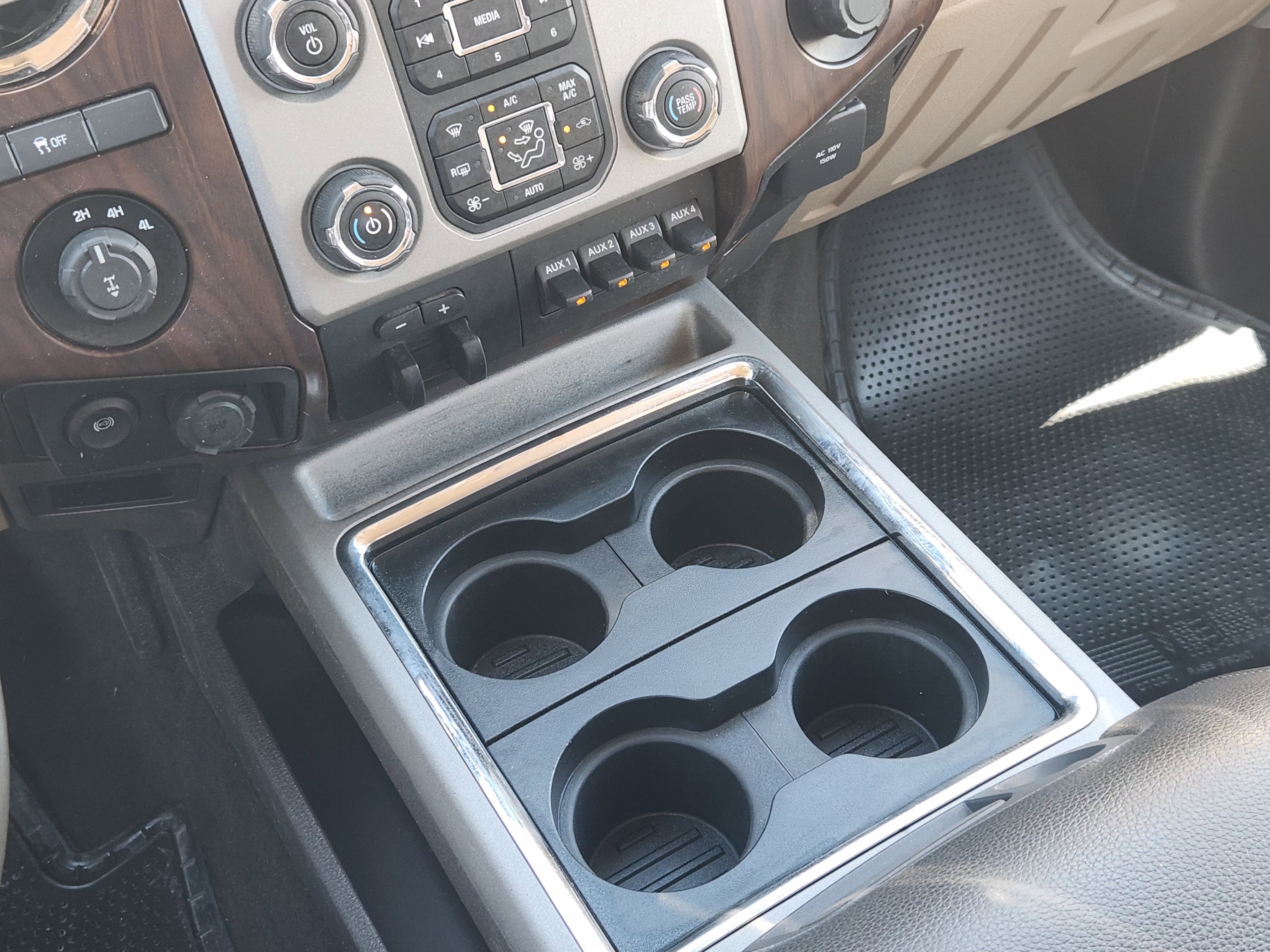 2016 Ford Super Duty F-250 SRW Lariat