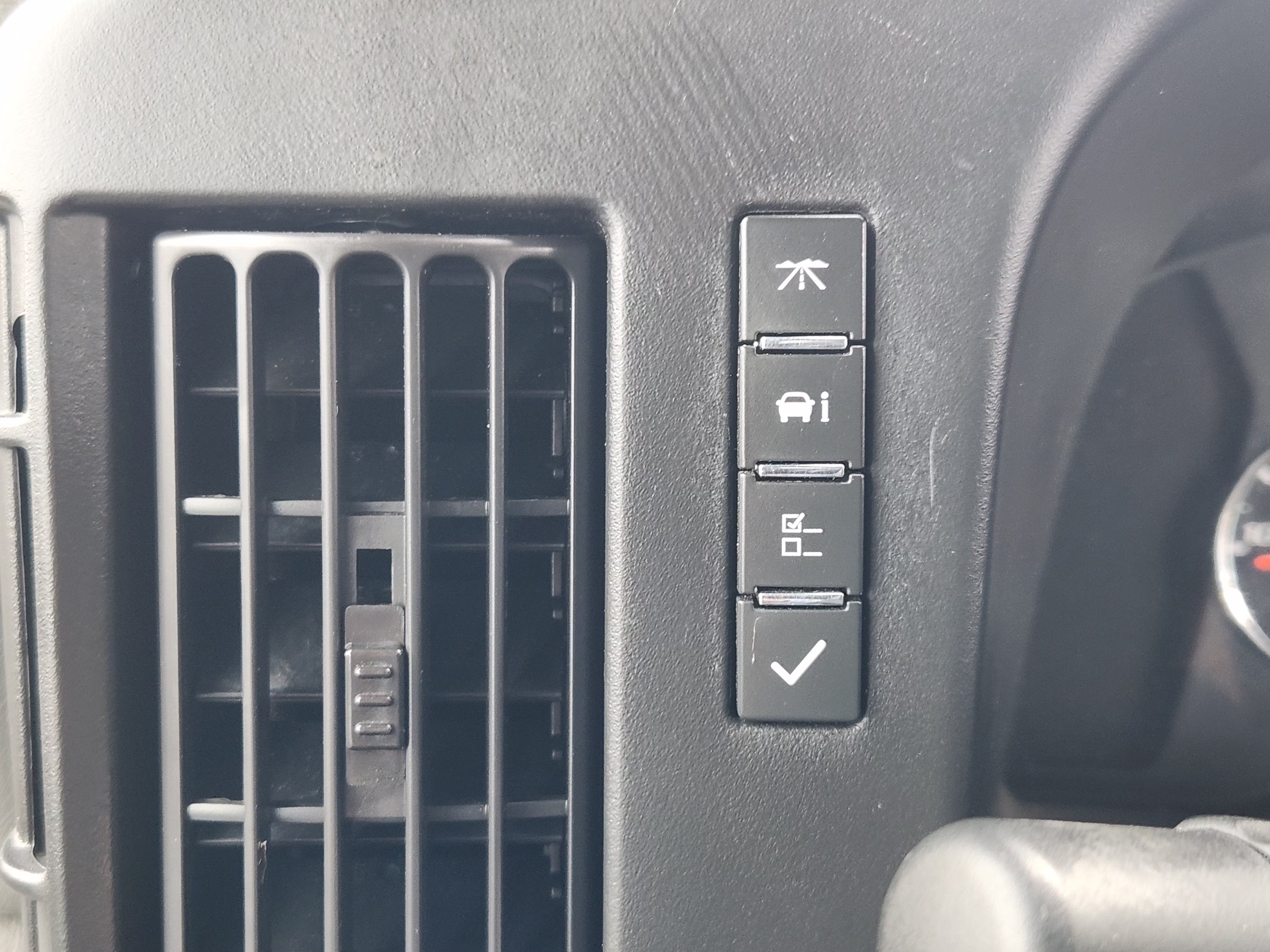 2016 Chevrolet Express Cutaway 3500 Diesel