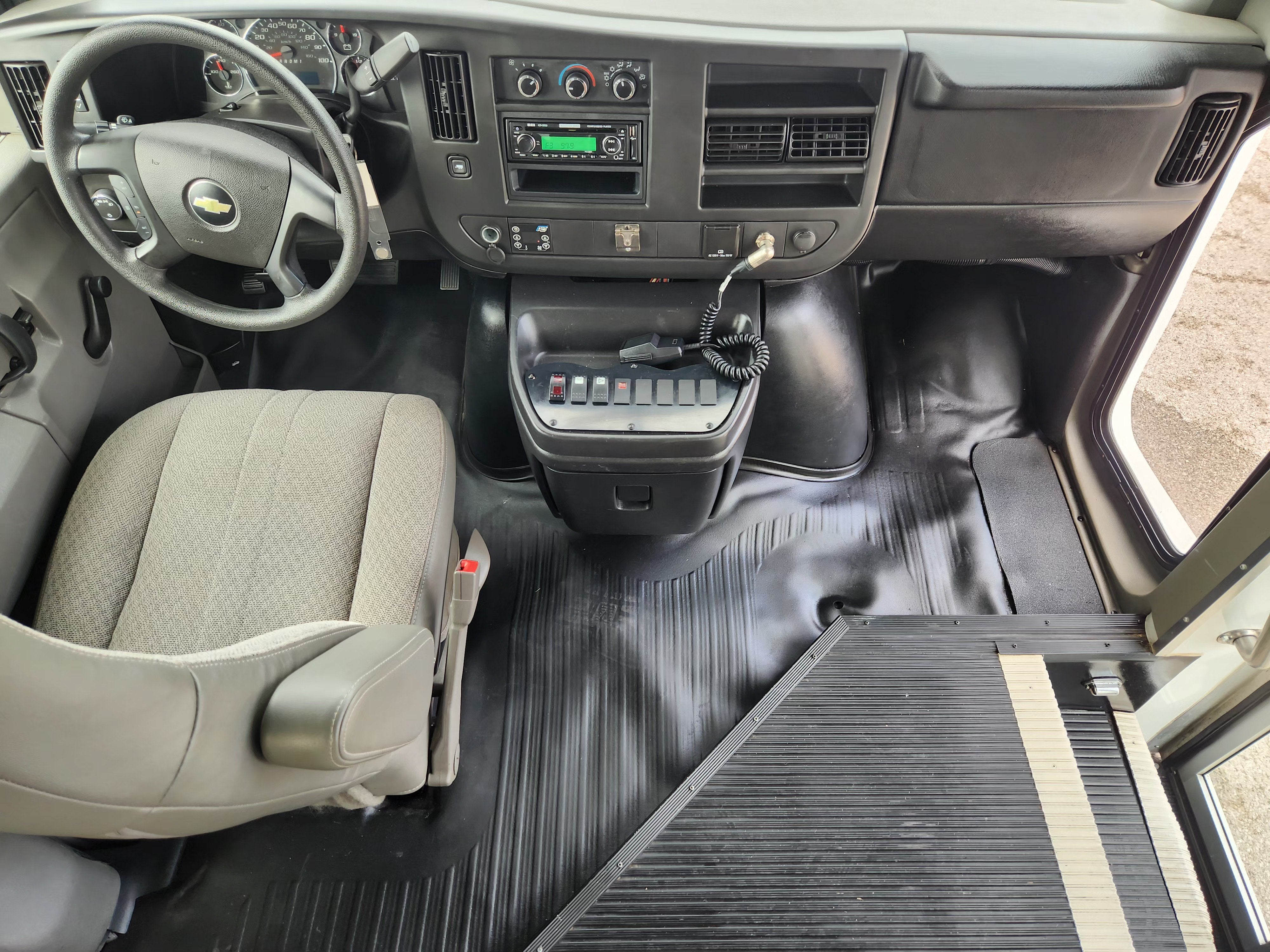 2016 Chevrolet Express Cutaway 3500 Diesel