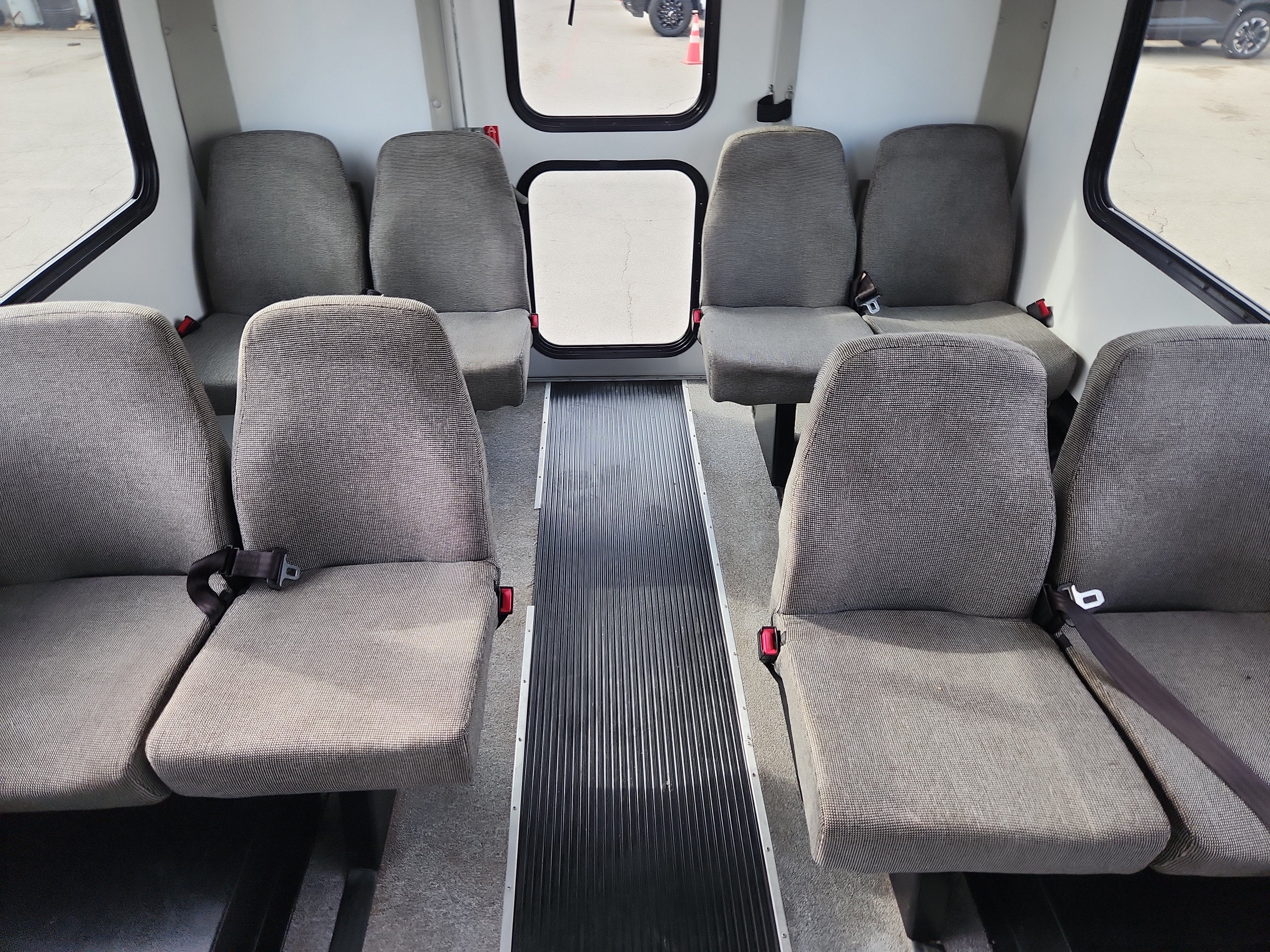 2016 Chevrolet Express Cutaway 3500 Diesel