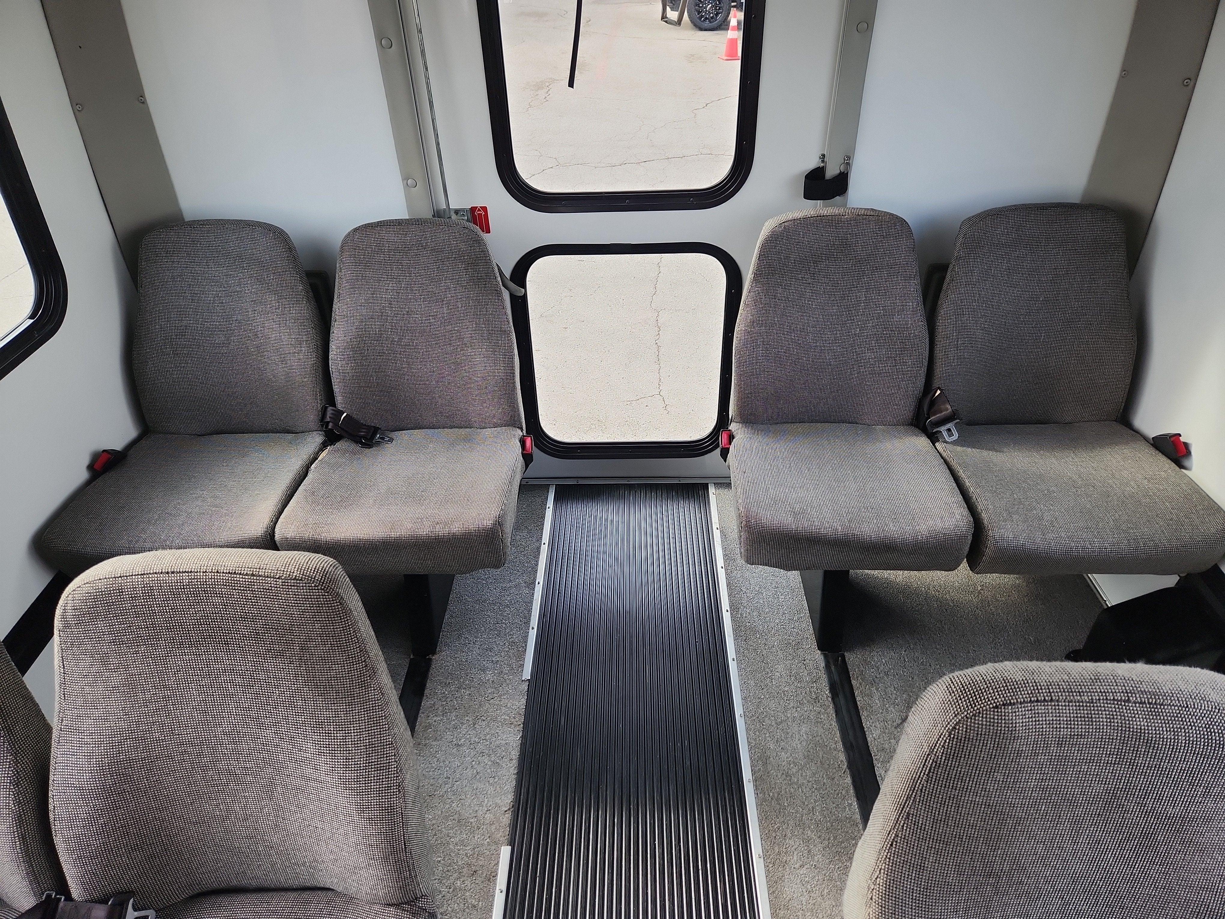 2016 Chevrolet Express Cutaway 3500 Diesel