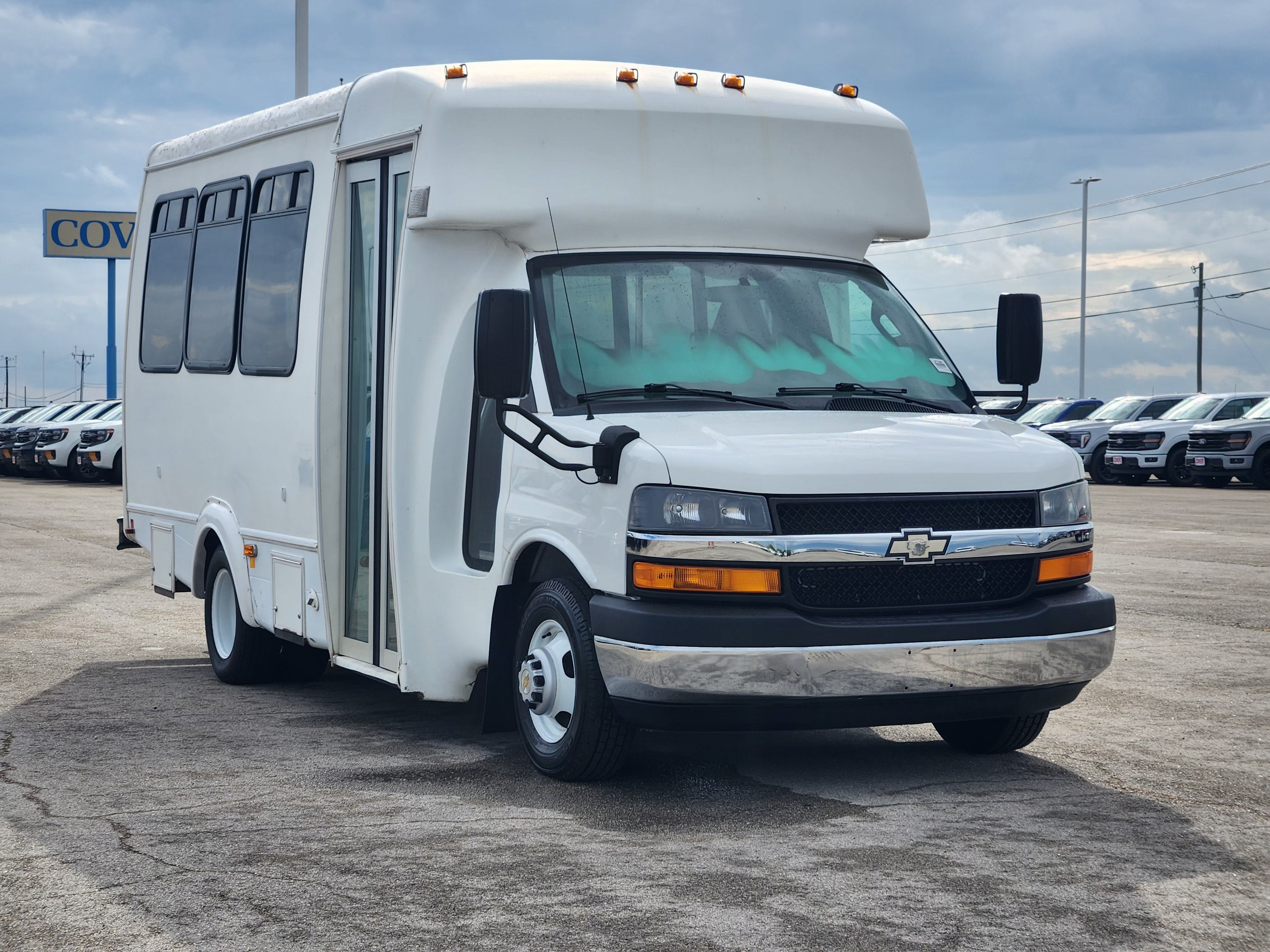 2016 Chevrolet Express Cutaway 3500 Diesel