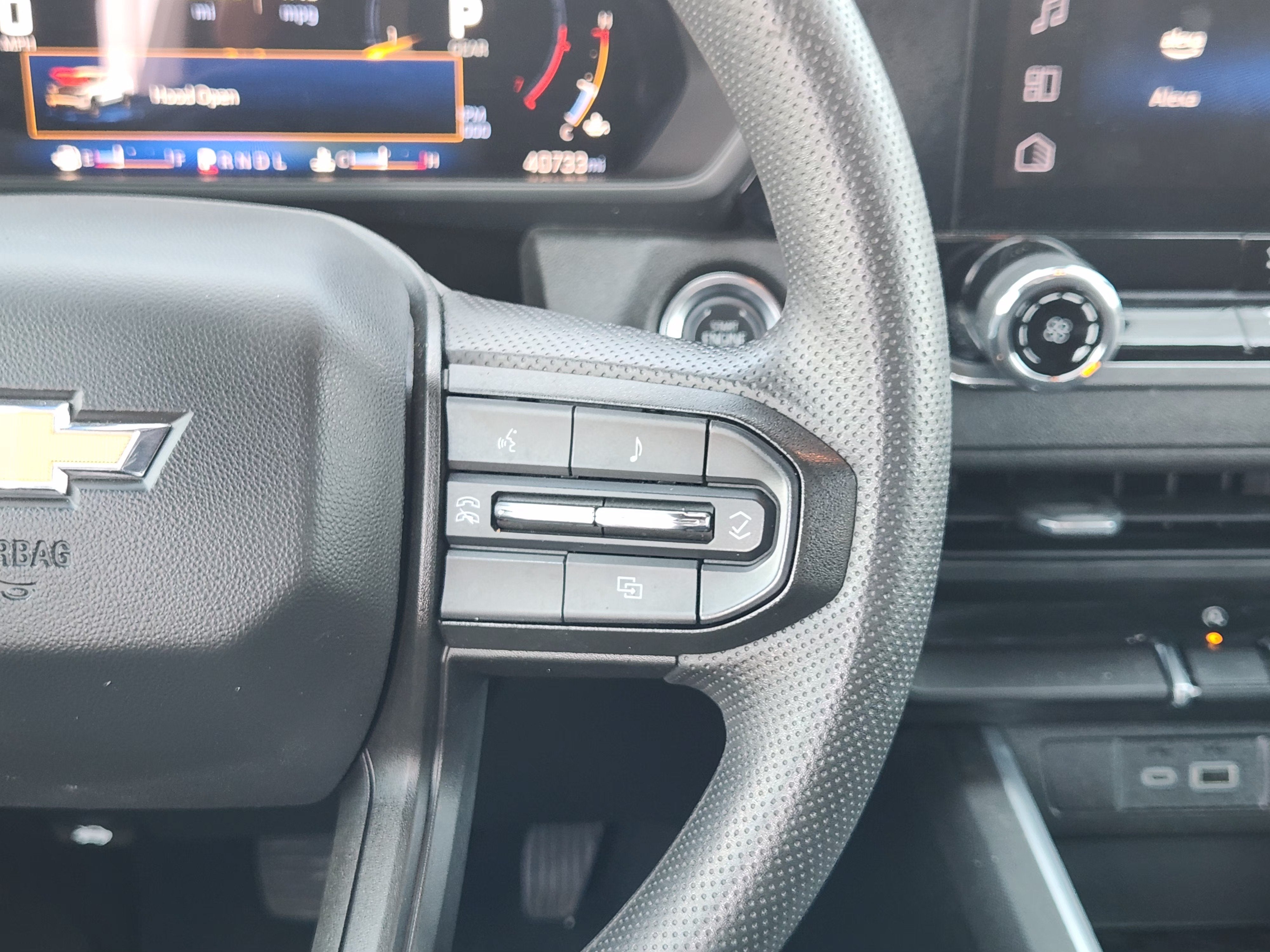 2025 Chevrolet Colorado WT/LT