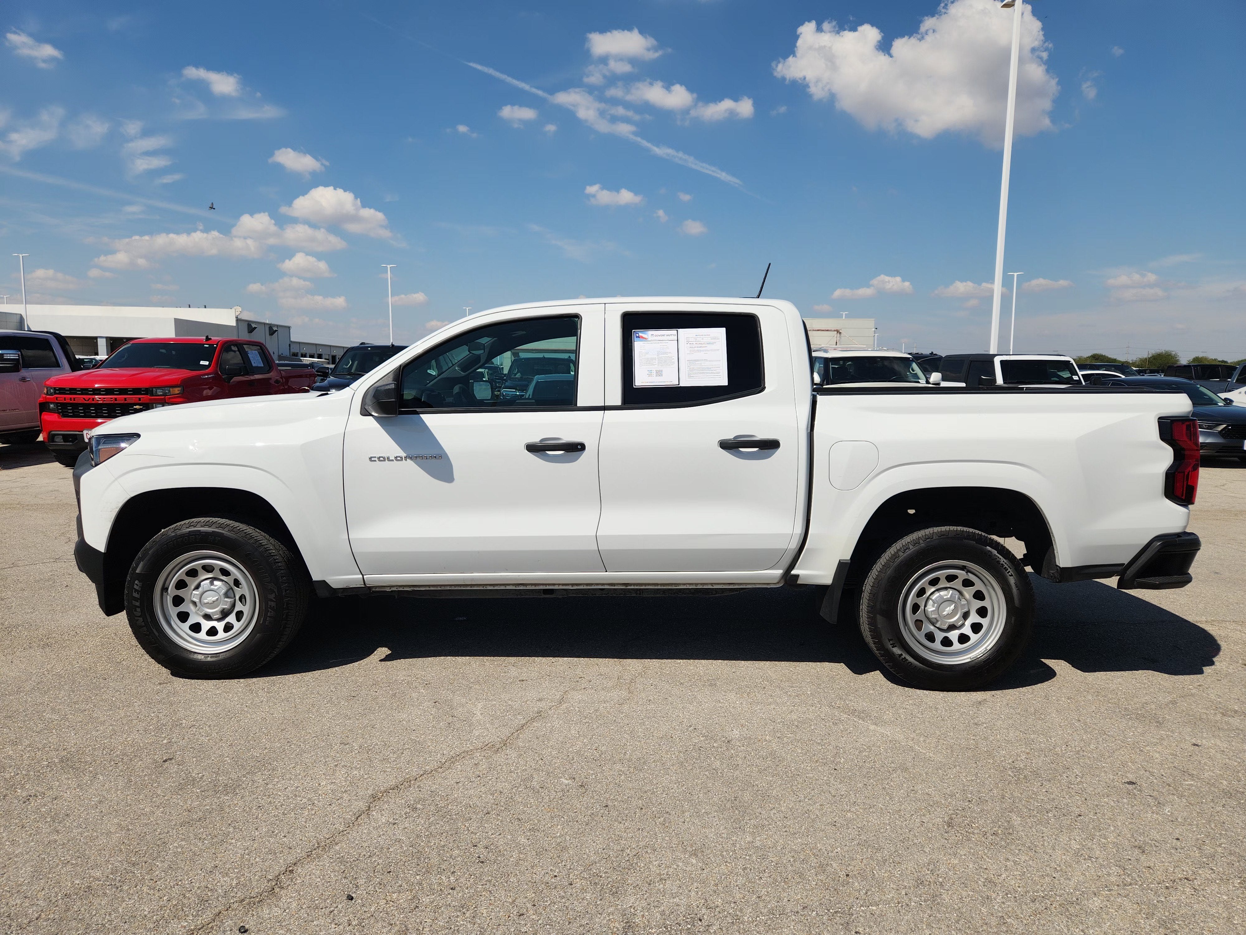 2025 Chevrolet Colorado WT/LT