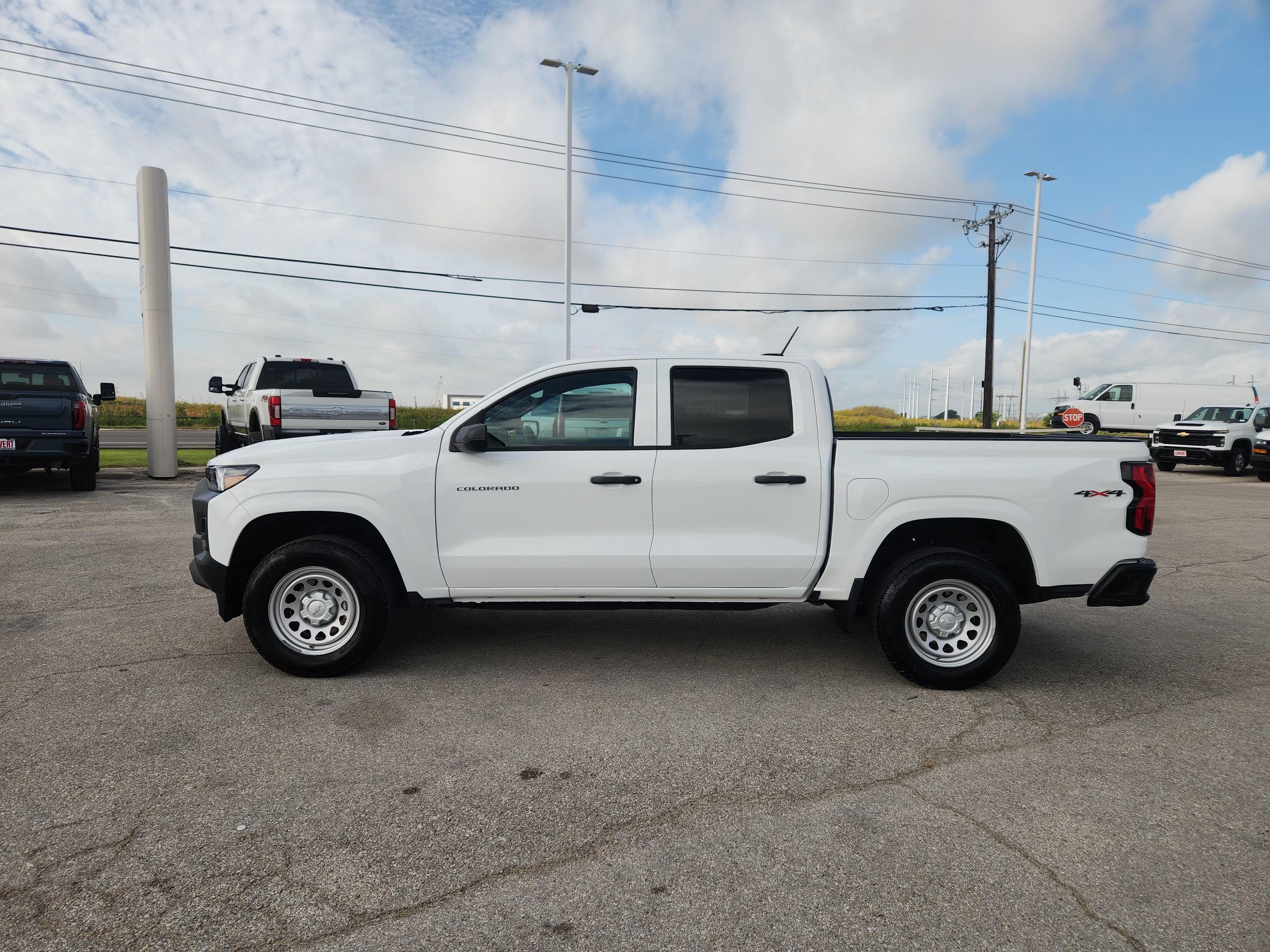 2025 Chevrolet Colorado WT/LT
