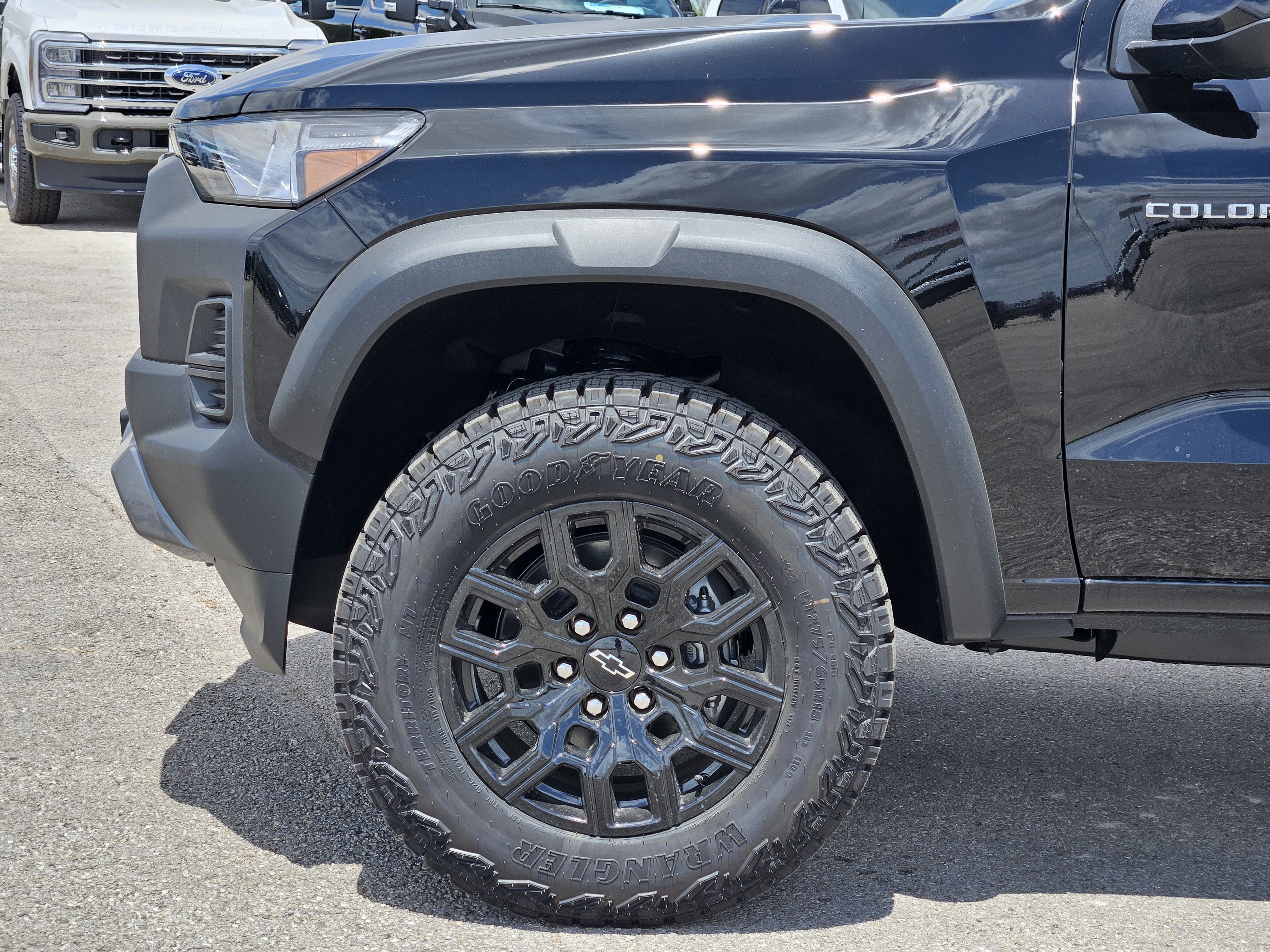 2026 Chevrolet Colorado Trail Boss - Photo 6