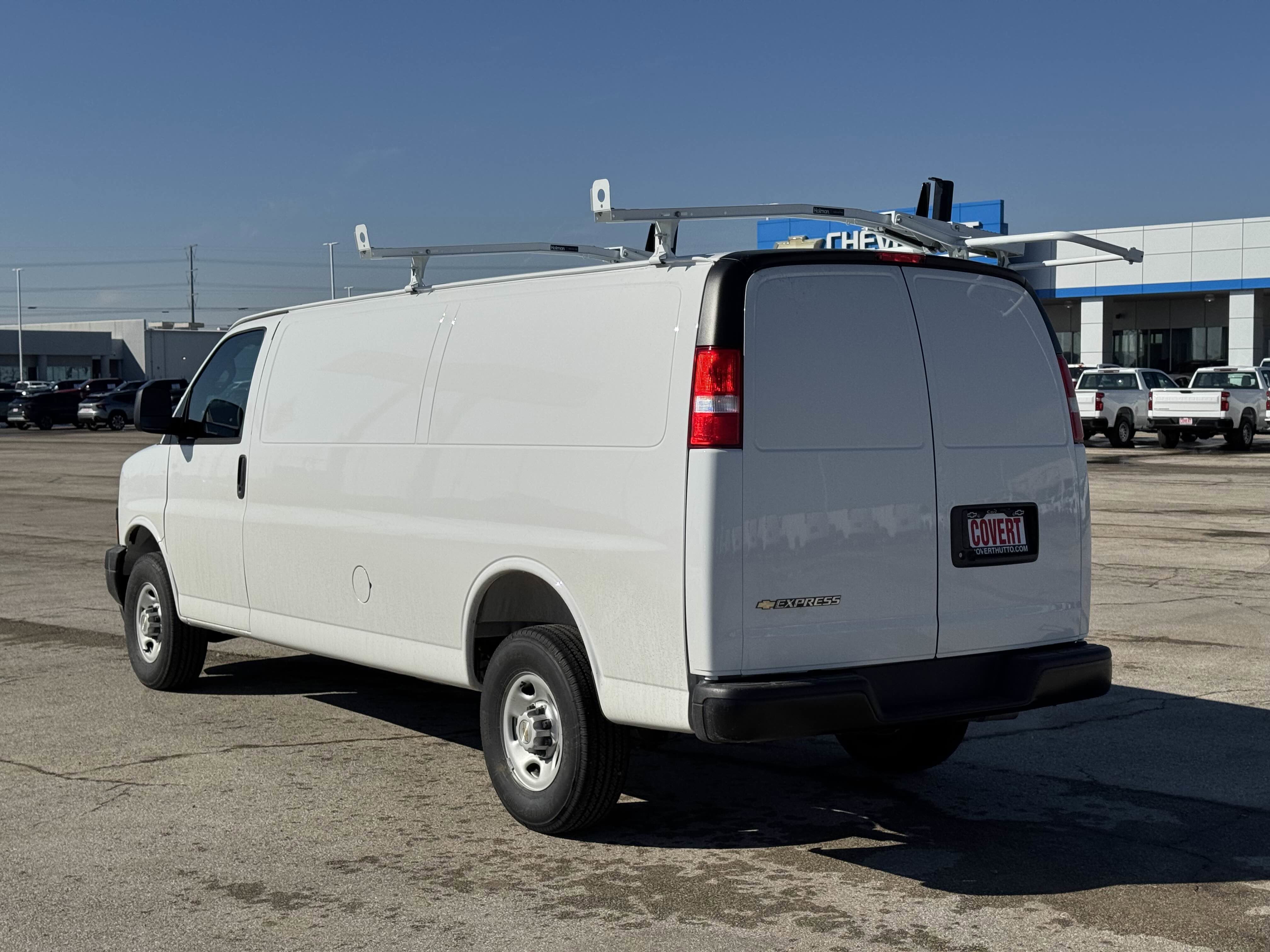 2026 Chevrolet Express Cargo 1WT