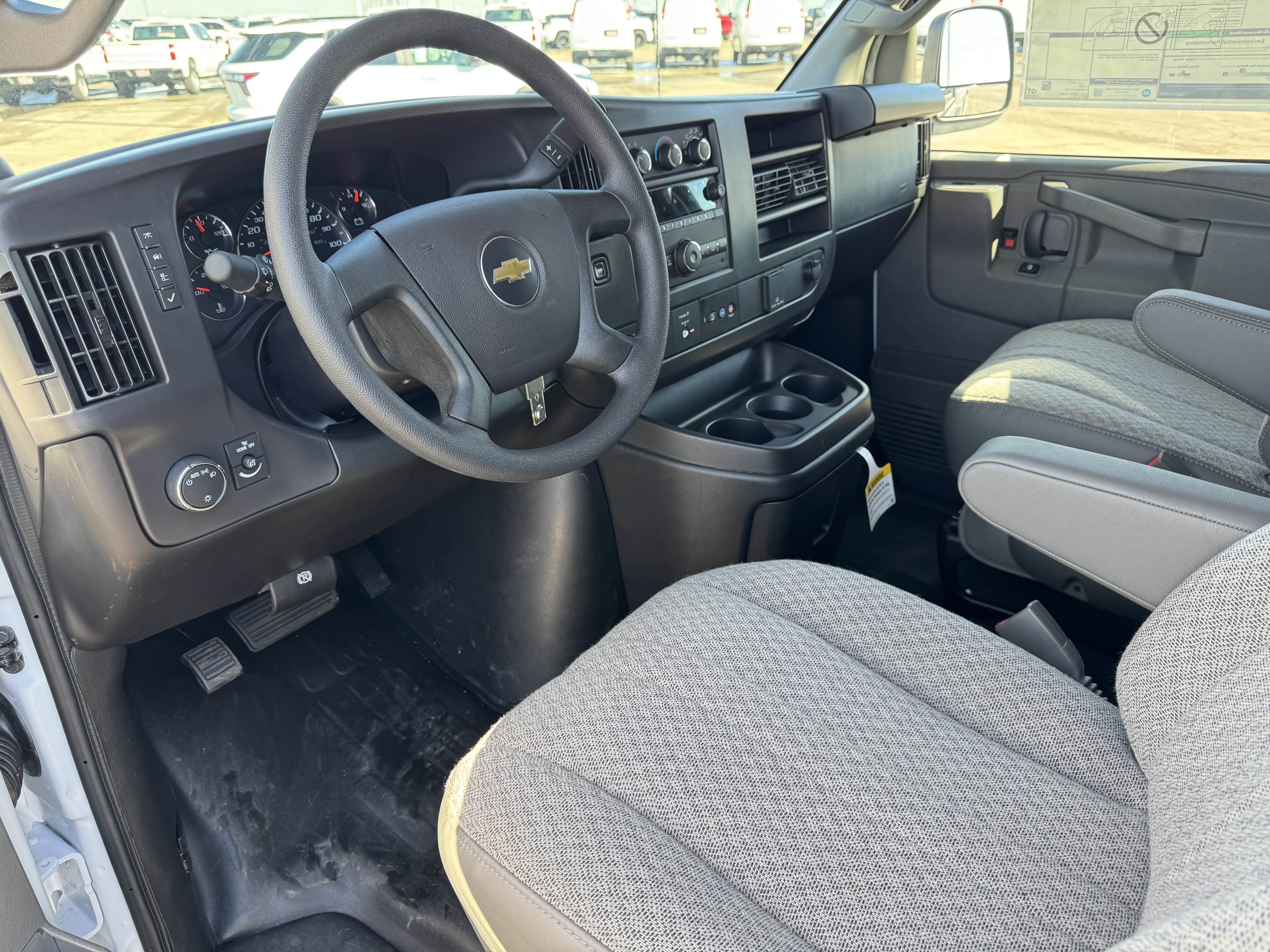 2026 Chevrolet Express Cargo 1WT