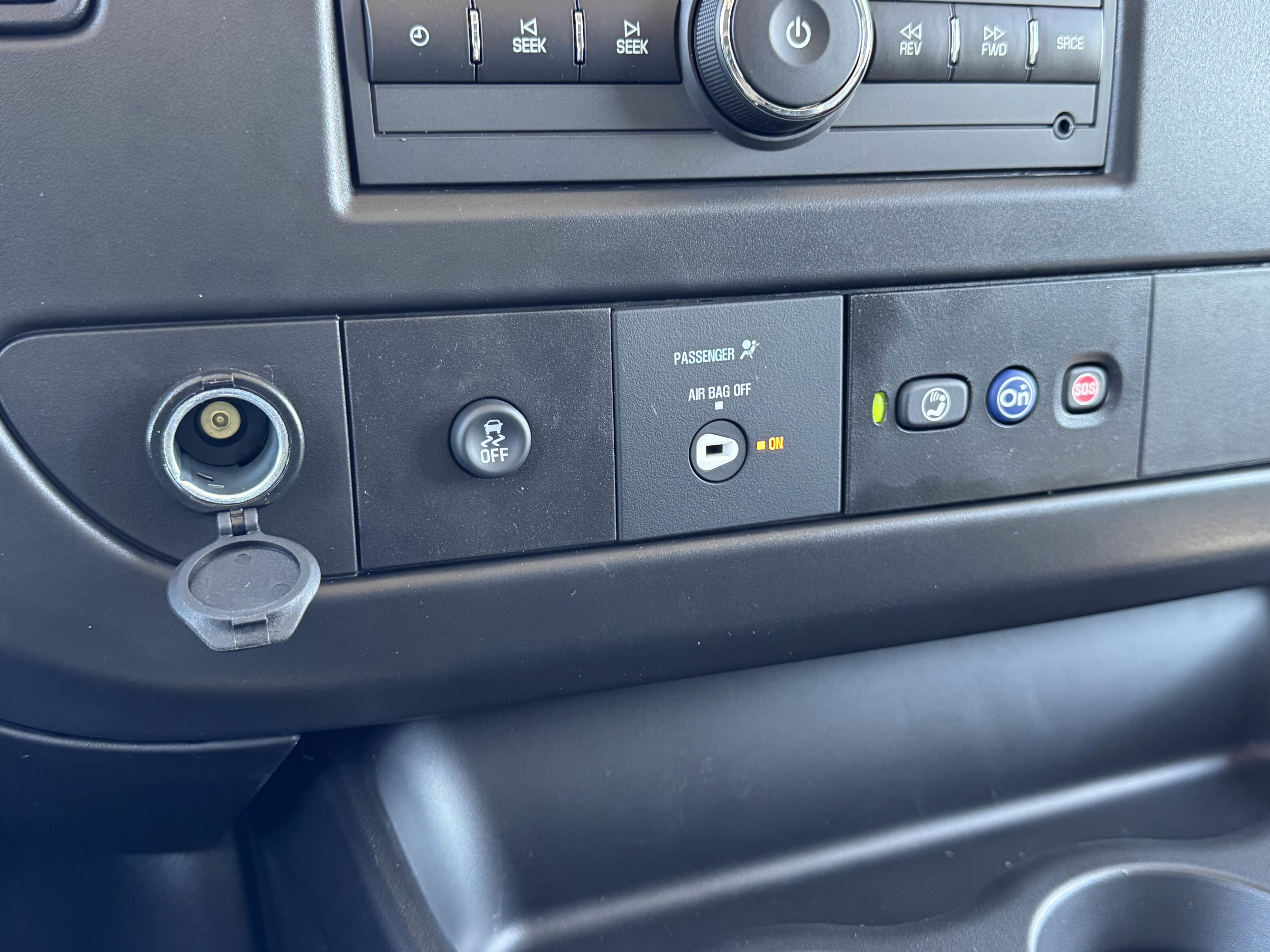 2026 Chevrolet Express Cargo 1WT