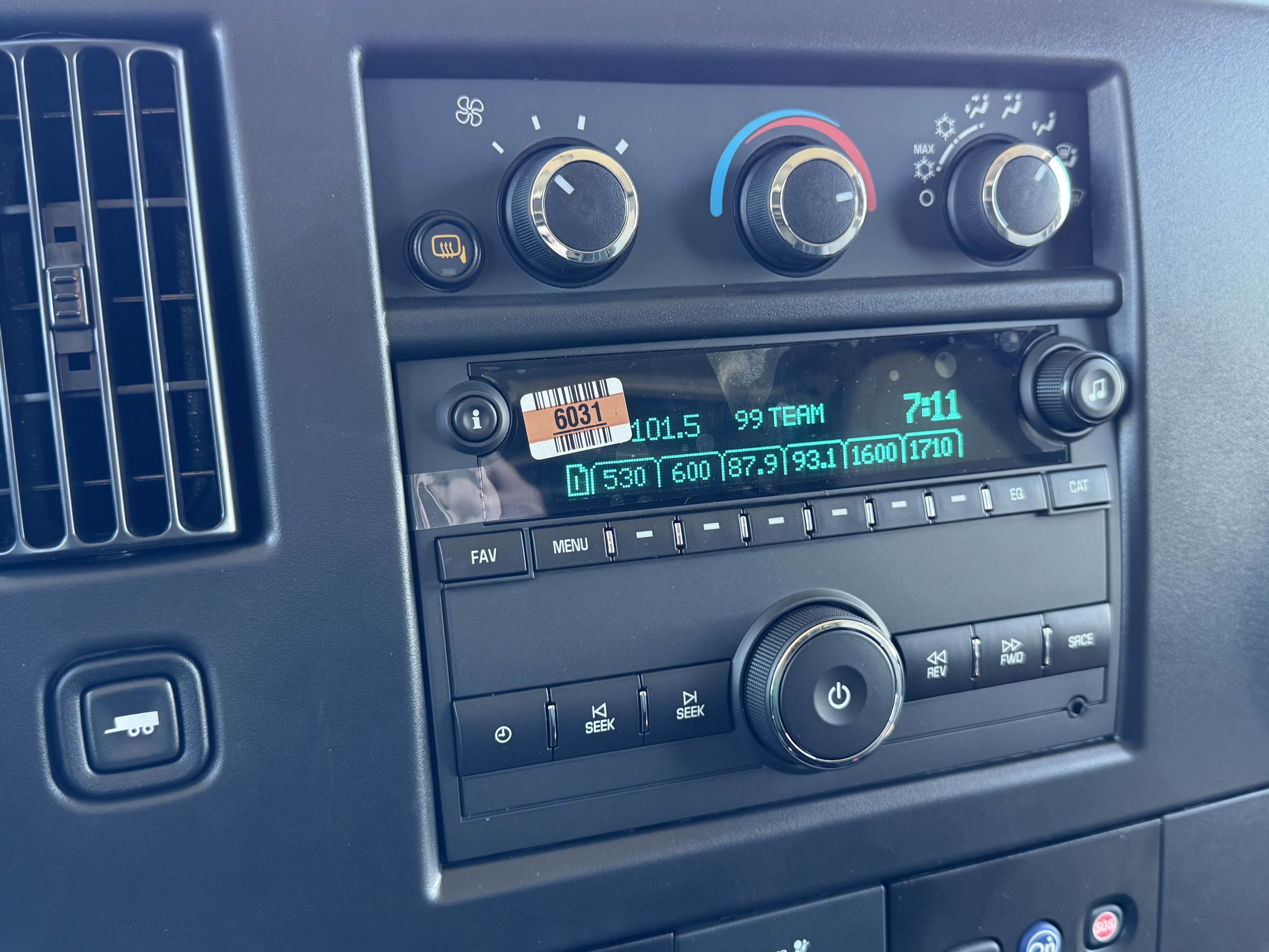 2026 Chevrolet Express Cargo 1WT