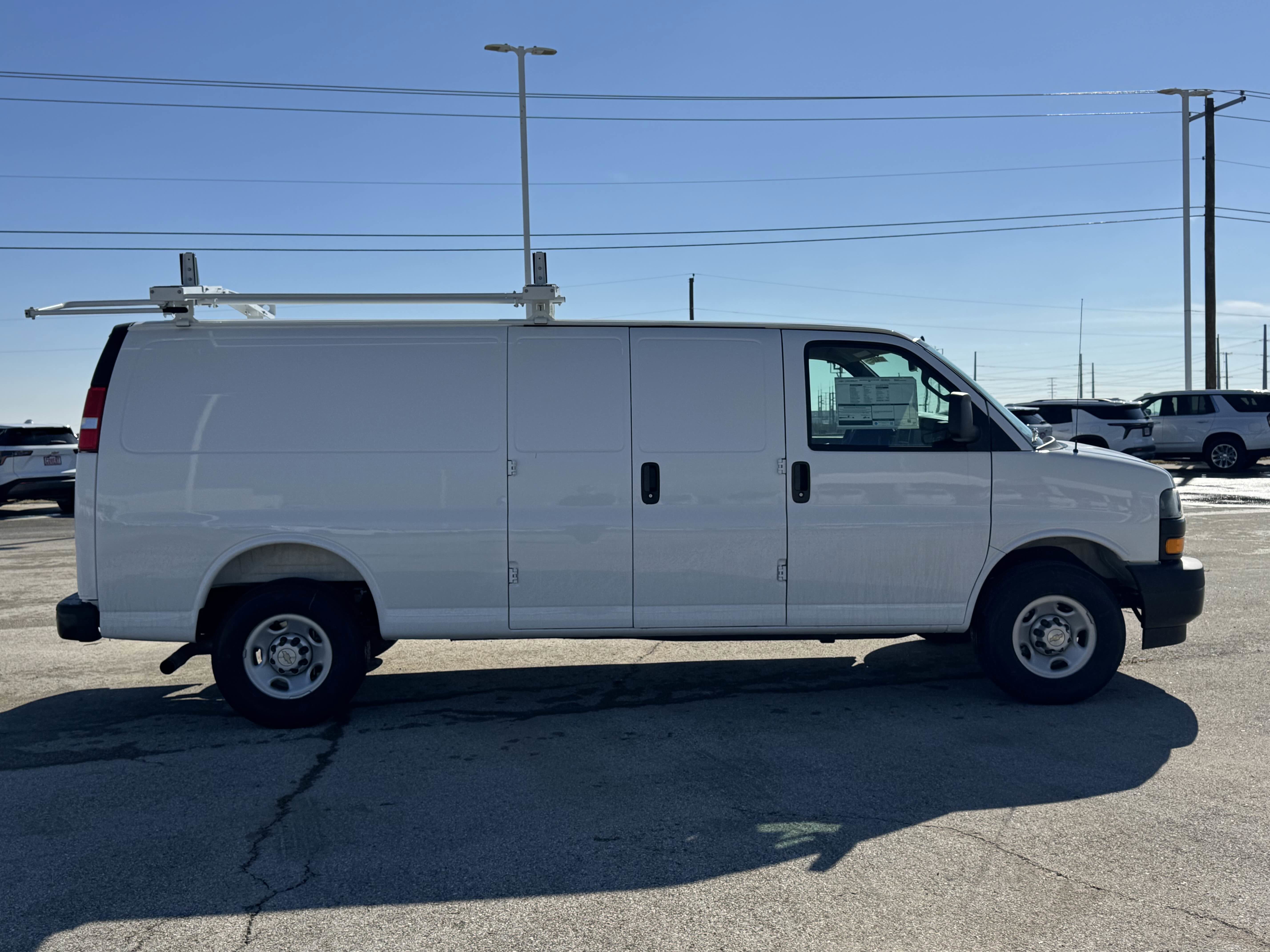 2026 Chevrolet Express Cargo 1WT
