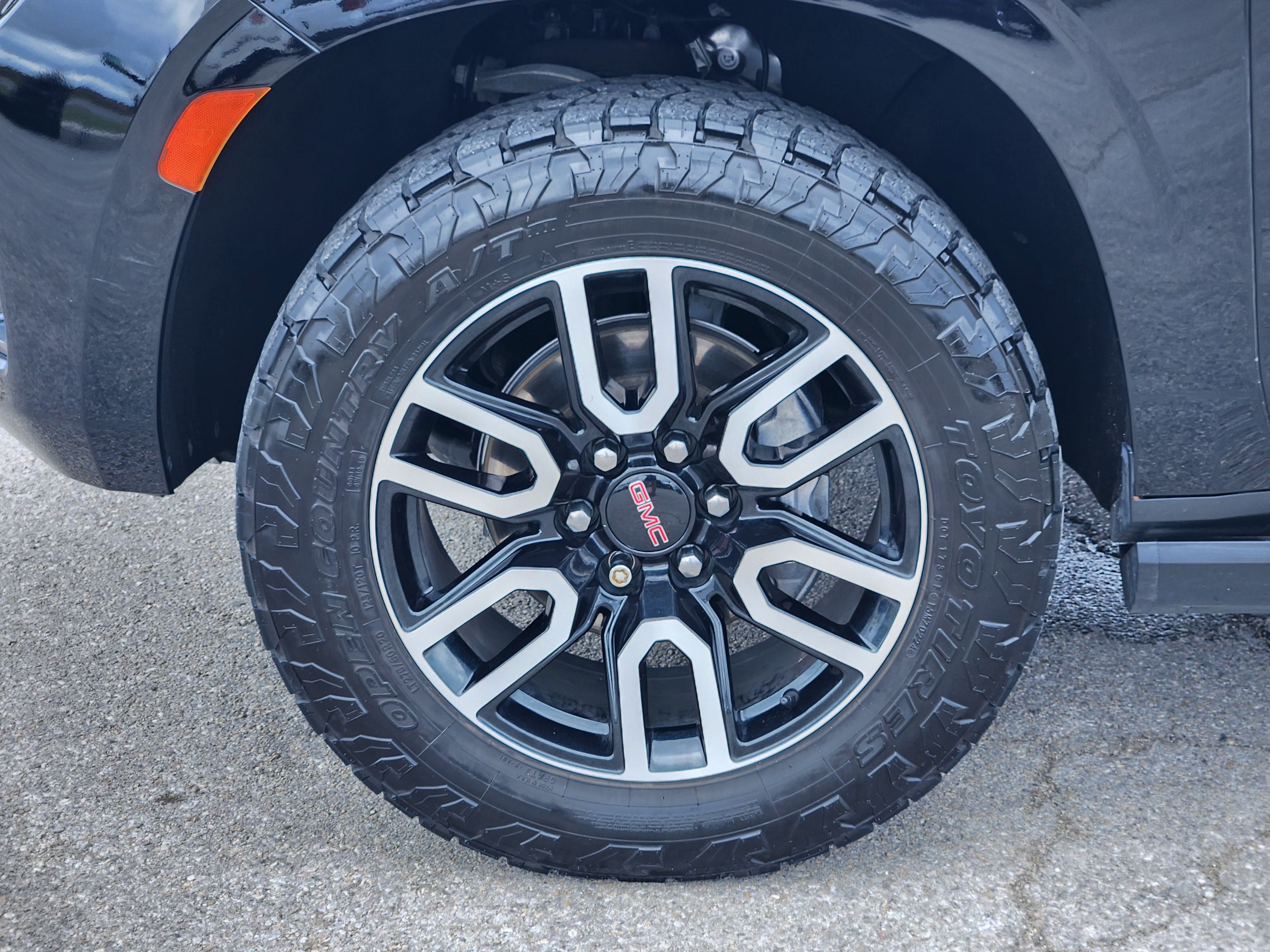 2022 GMC Yukon AT4