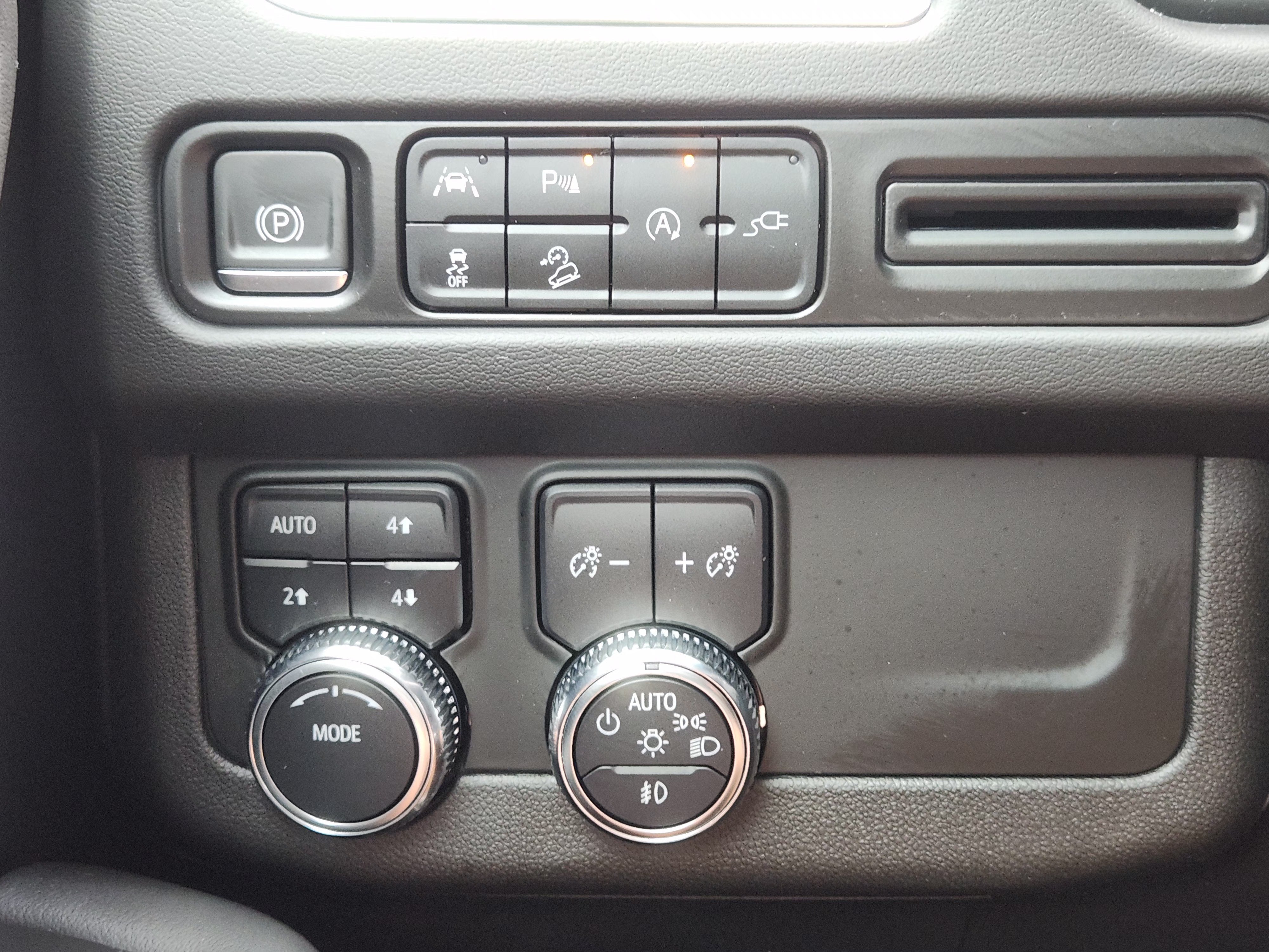2022 GMC Yukon AT4
