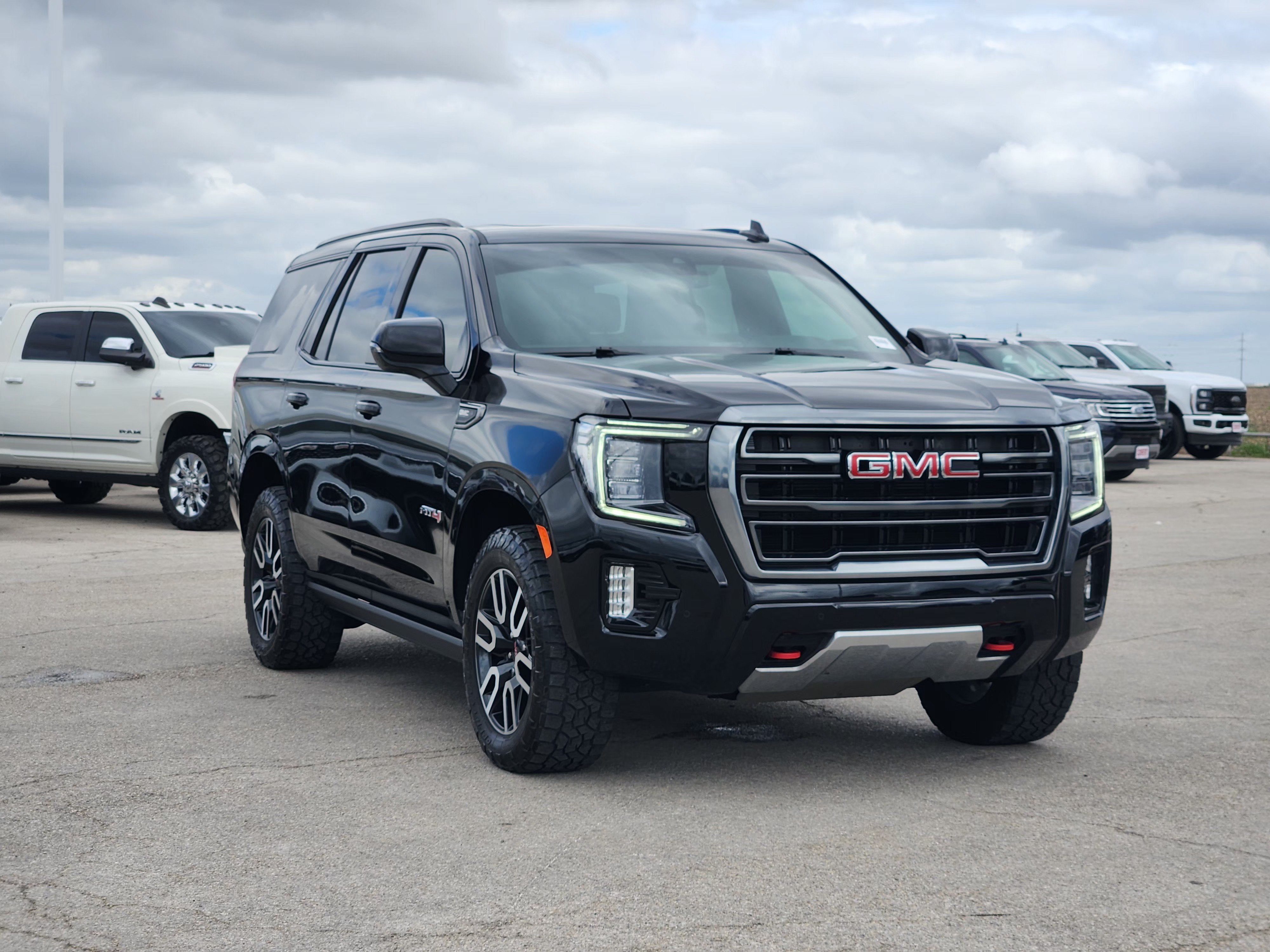 2022 GMC Yukon AT4