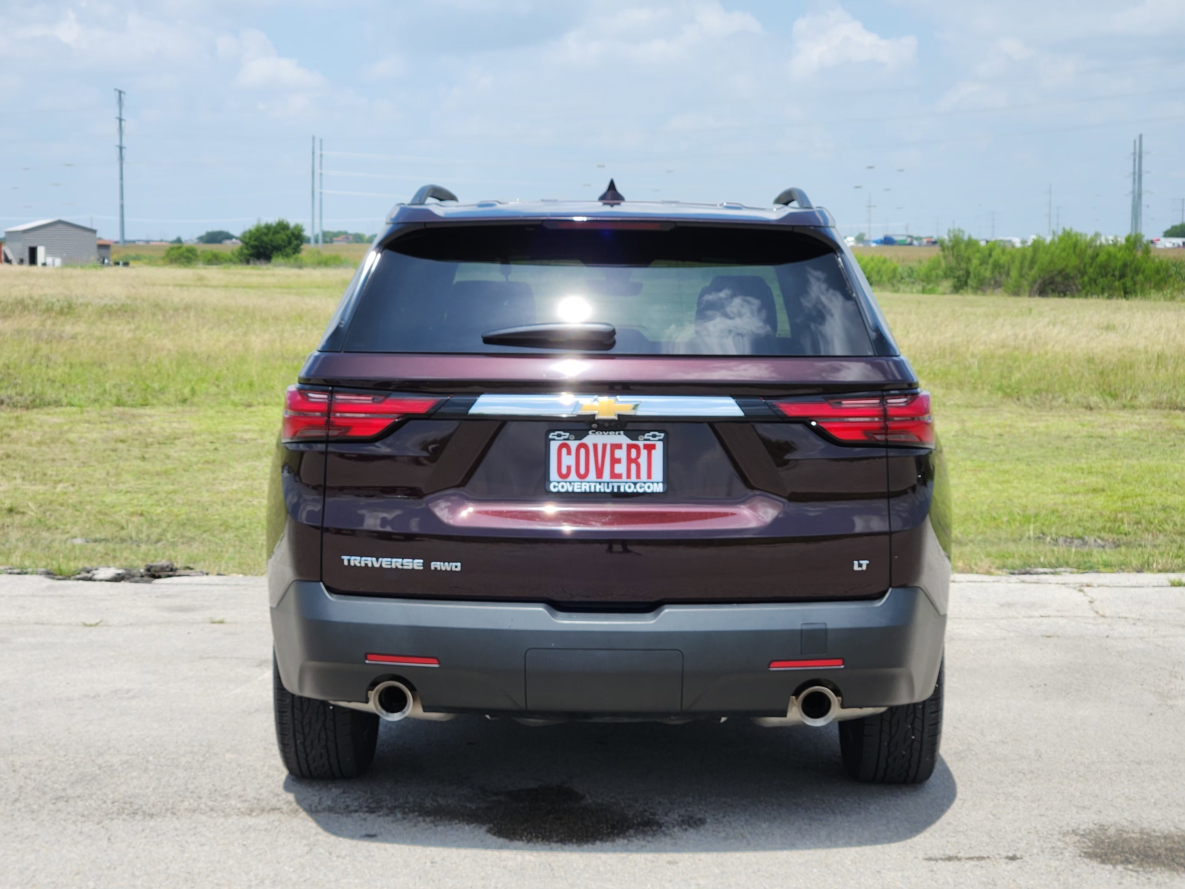 2023 Chevrolet Traverse LT Leather