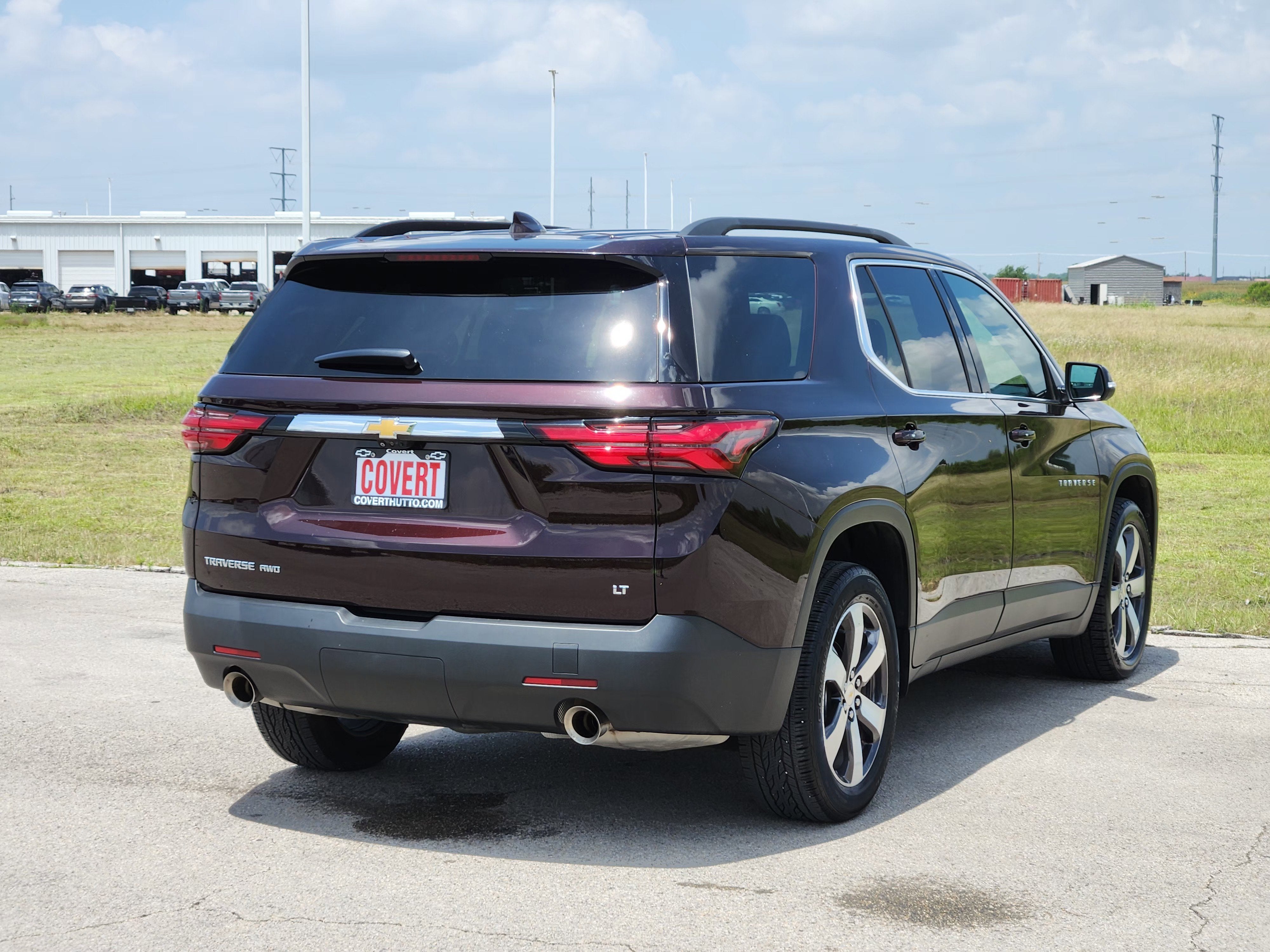 2023 Chevrolet Traverse LT Leather