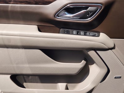 2023 Chevrolet Suburban LT