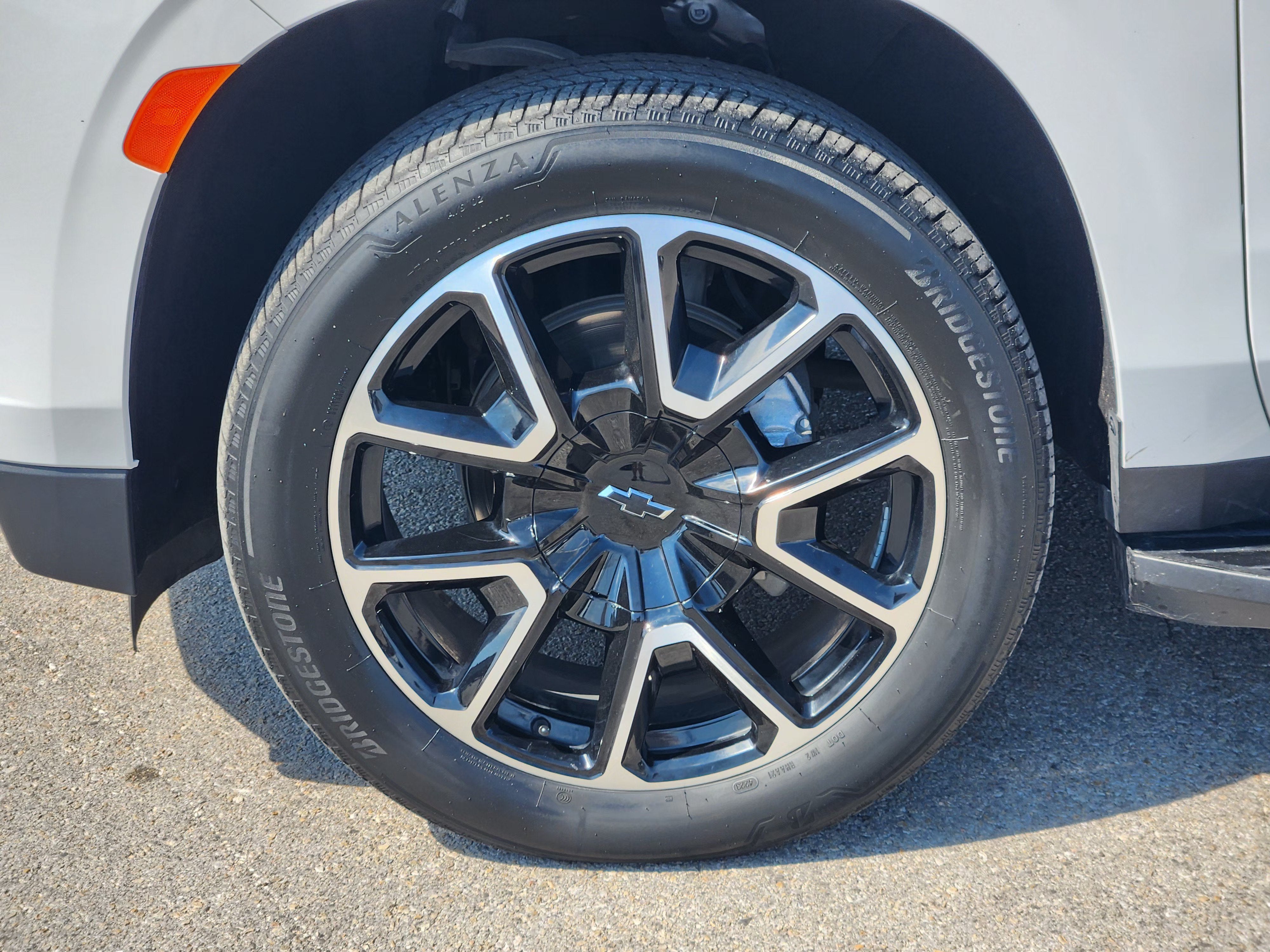 2024 Chevrolet Suburban RST