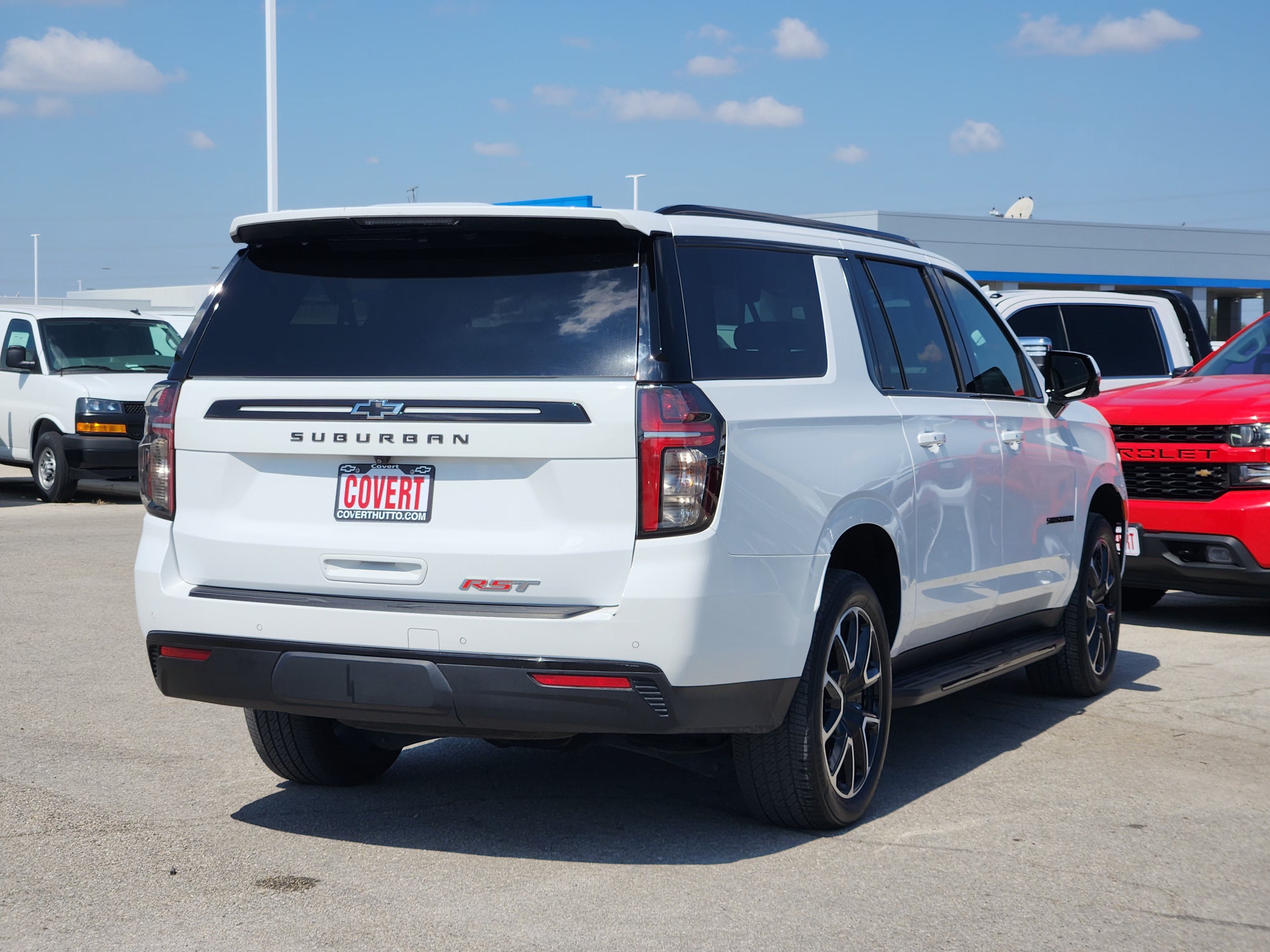 2024 Chevrolet Suburban RST
