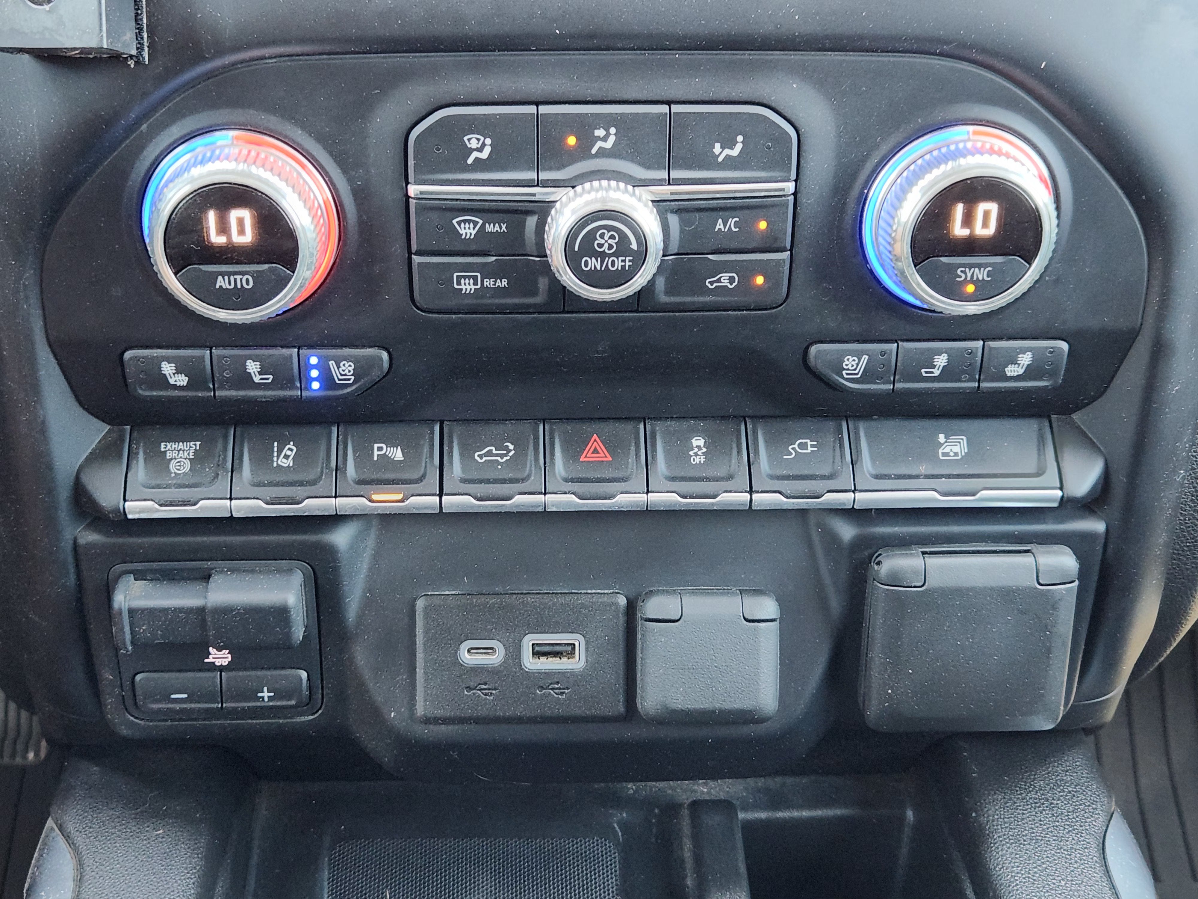 2022 GMC Sierra 3500 HD Denali